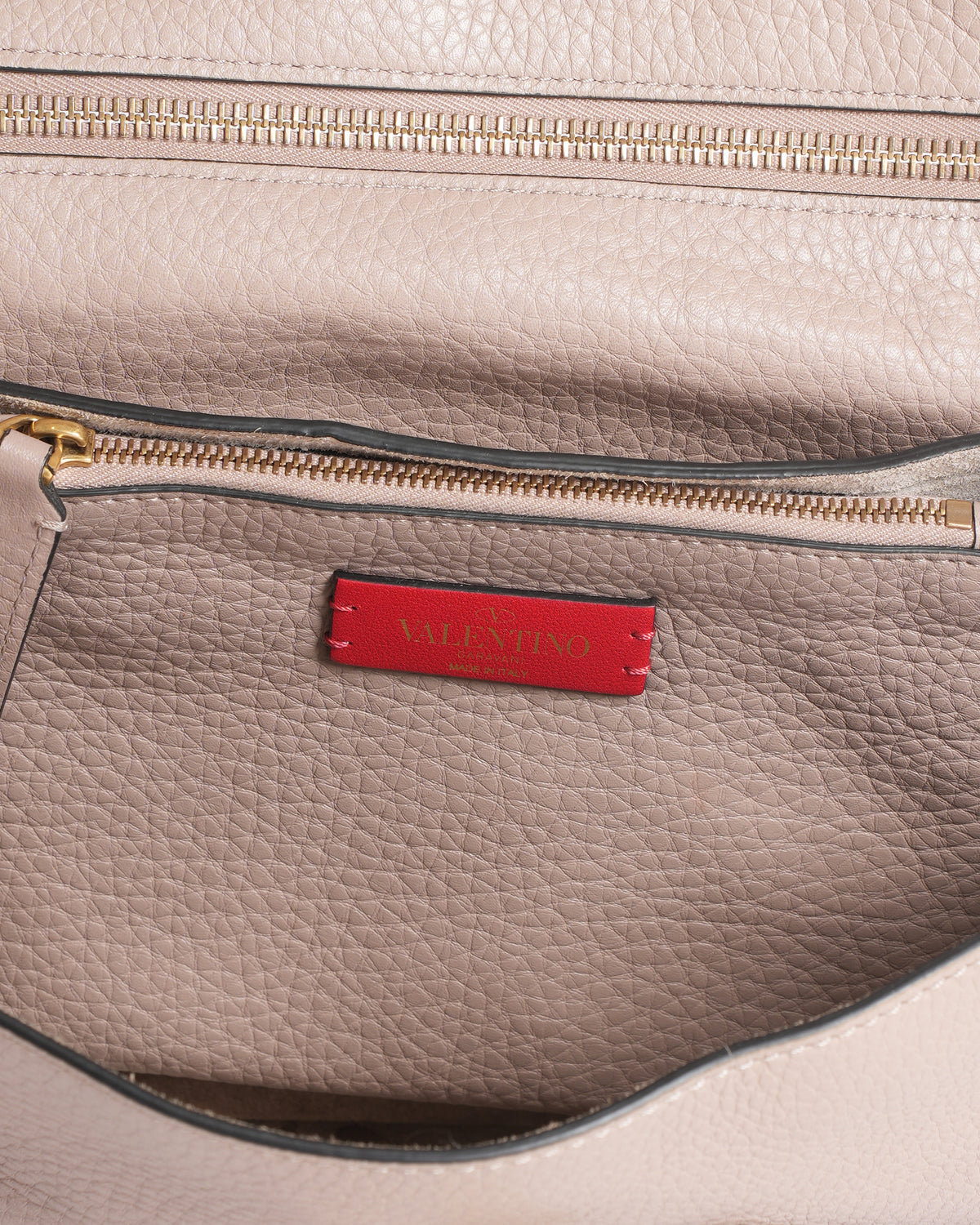 Valentino rockstud hype grainy leather shoulder bag