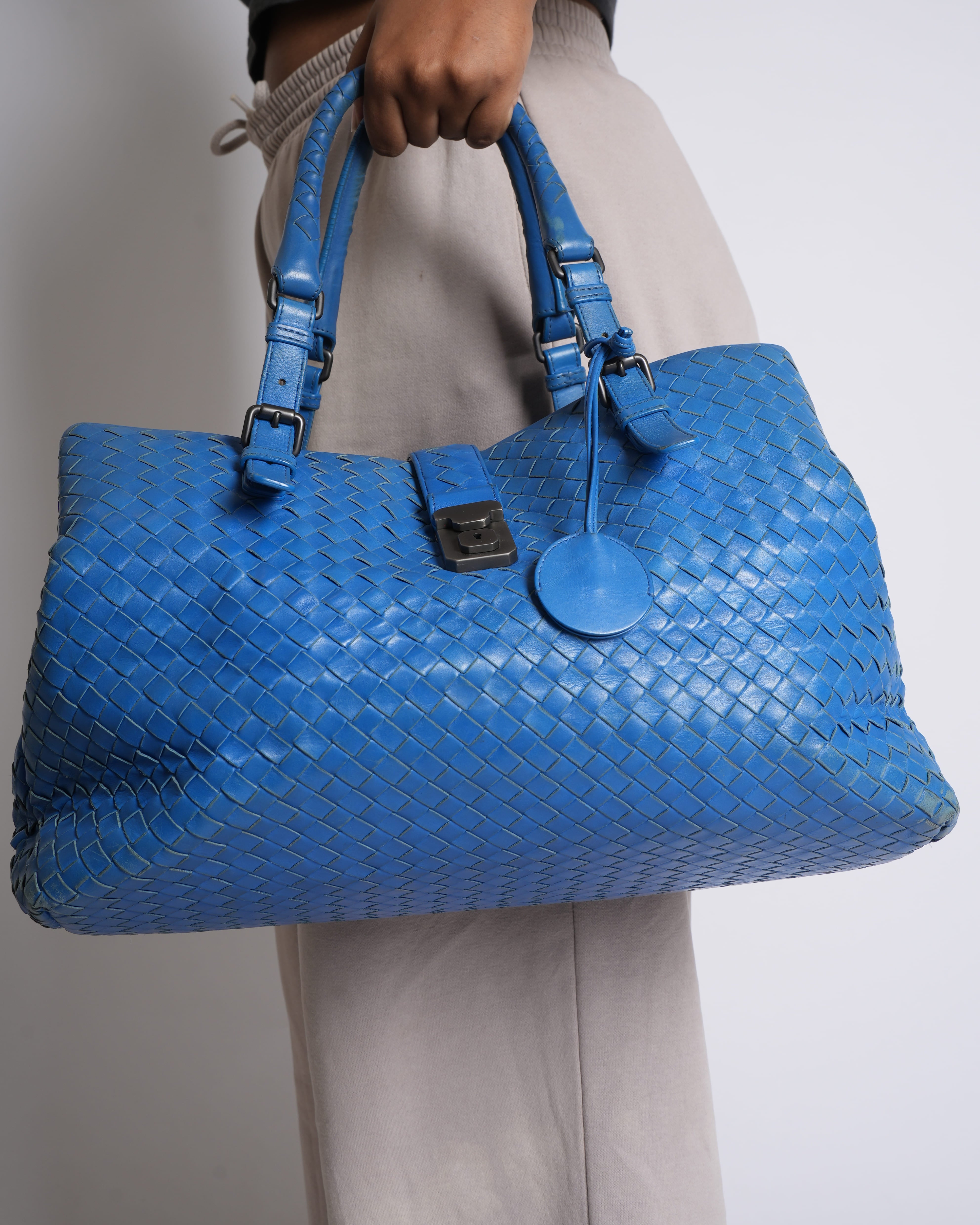 Bottega Veneta Intrecciato Medium Roma Bag