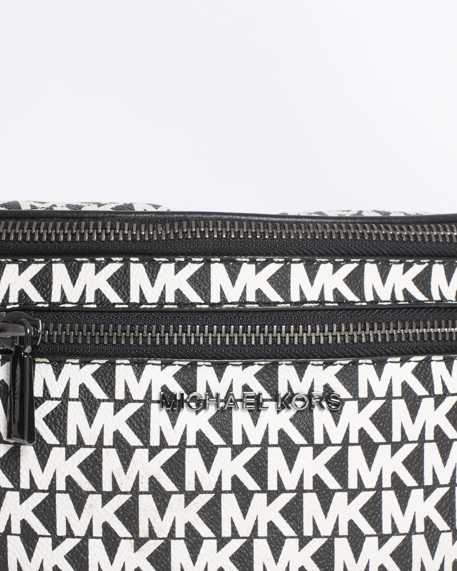 Michael Kors Black & White Mott Belt medium Bag