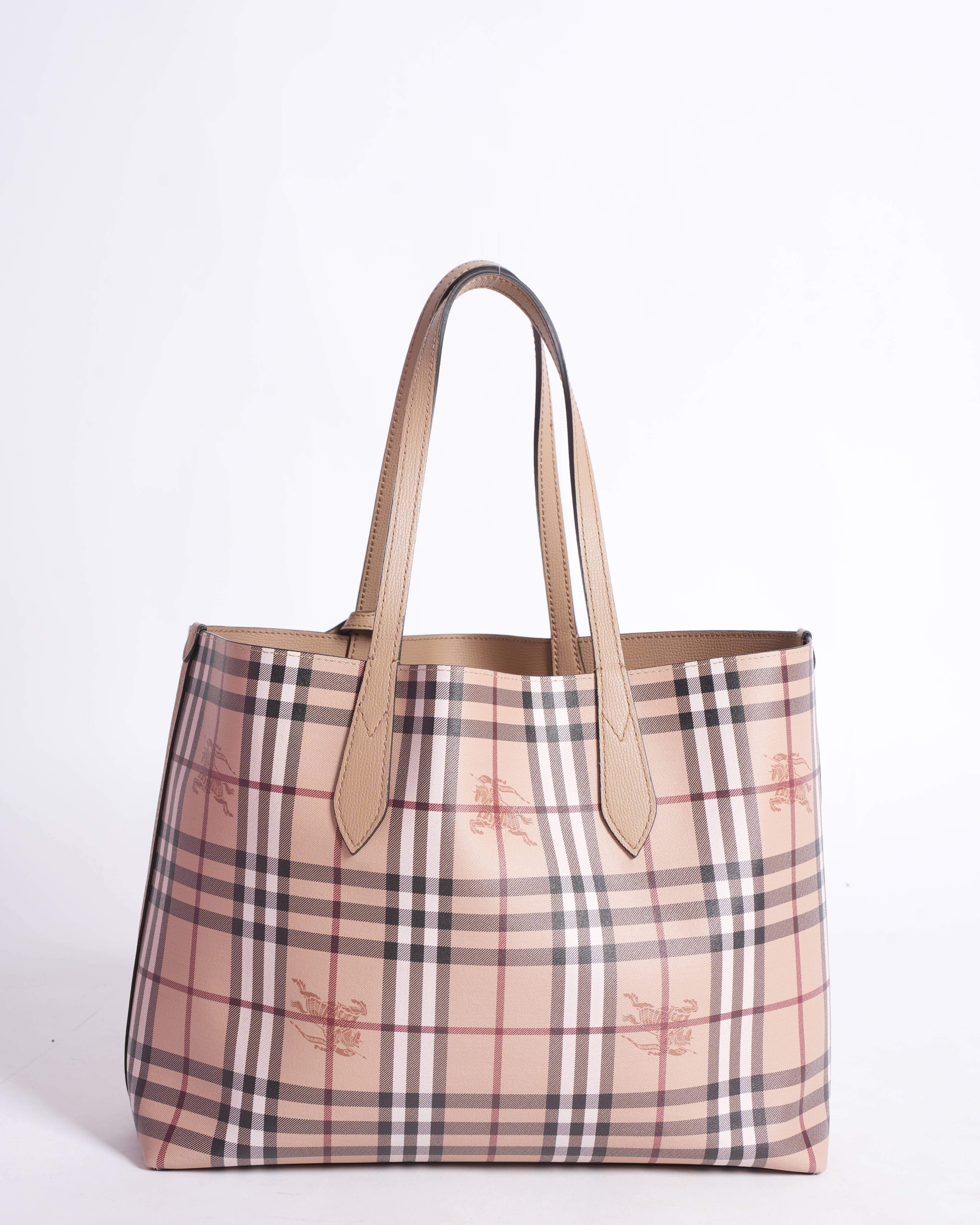 New Burberry 
Medium Tote Heymarket Reversible House Check Mid Camel Leather
