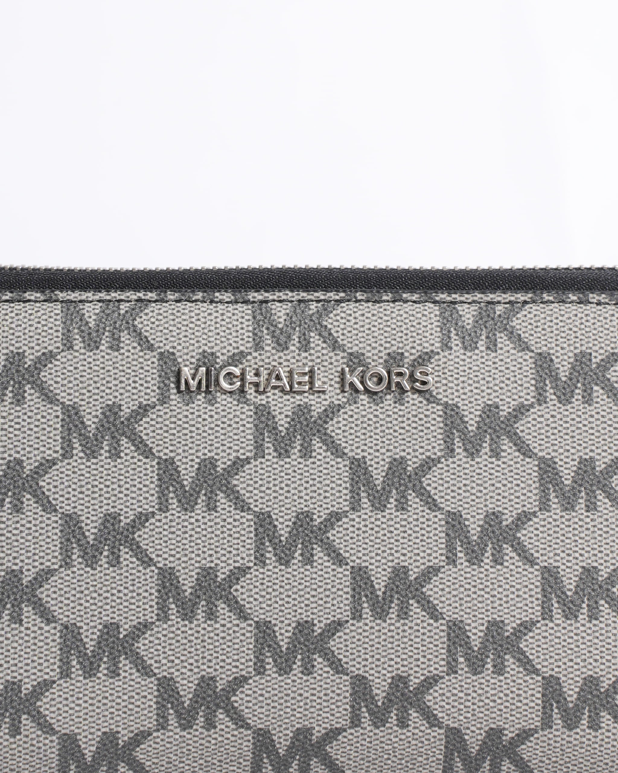 New Michael kors monogram logo wristlet