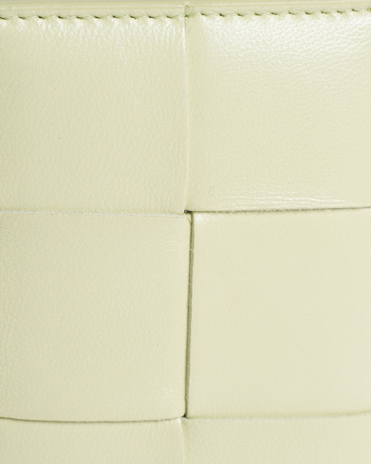 New Bottega Veneta Cassette Card Holder in Green