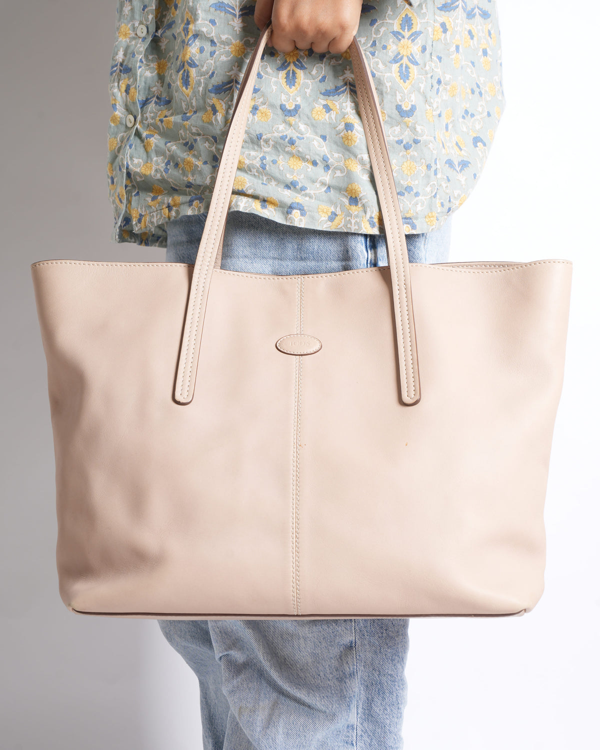 Tods beige leather logo shopper tote bag