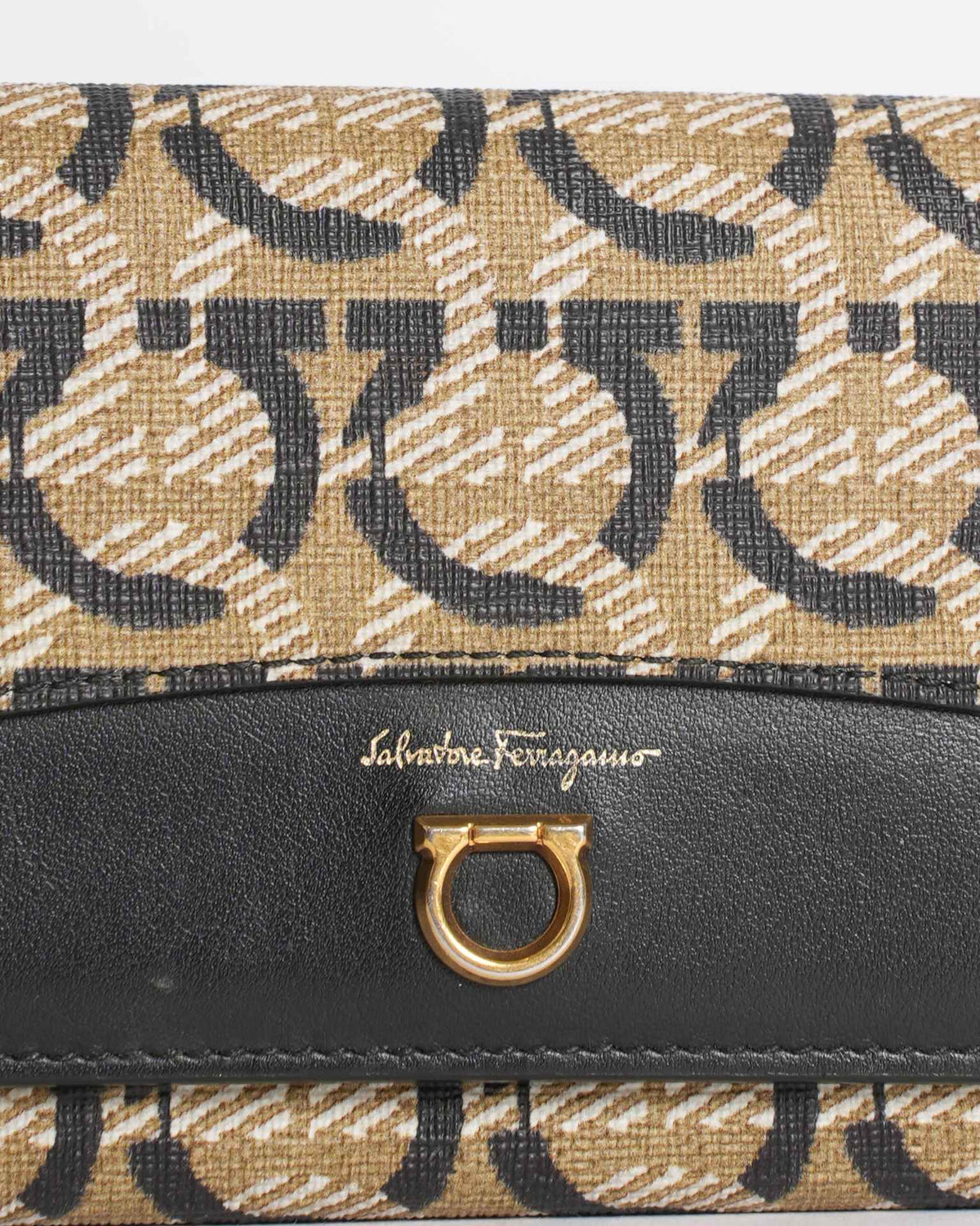 Salvatore Ferragamo Wallet on Chain