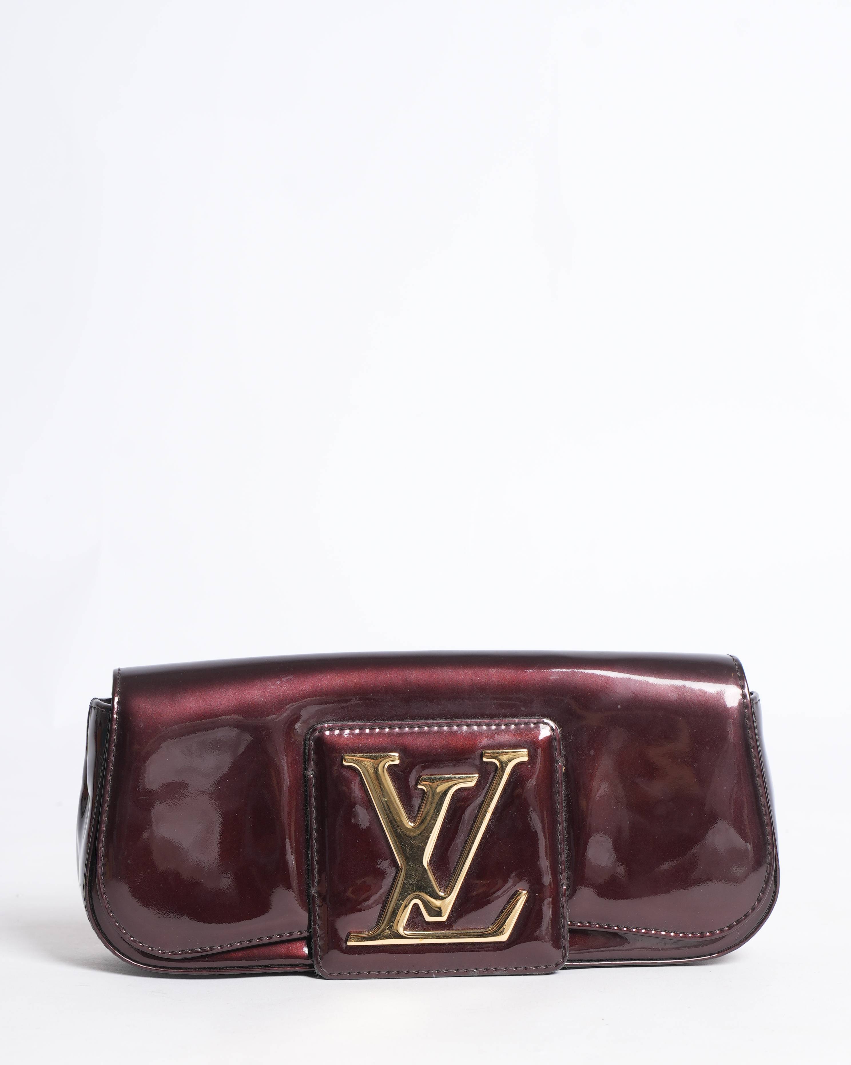 Louis Vuitton Amarante Vernis Sobo Clutch