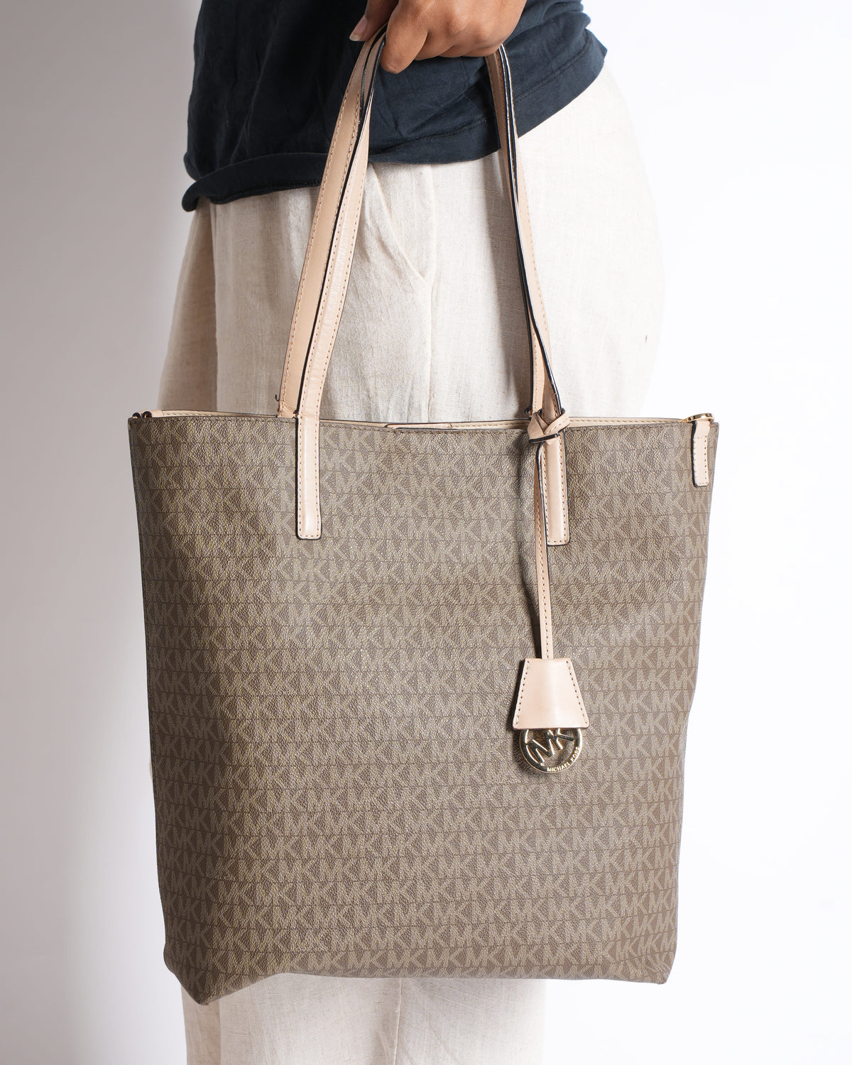 Michael Kors Mercer Accordion Tote Bag