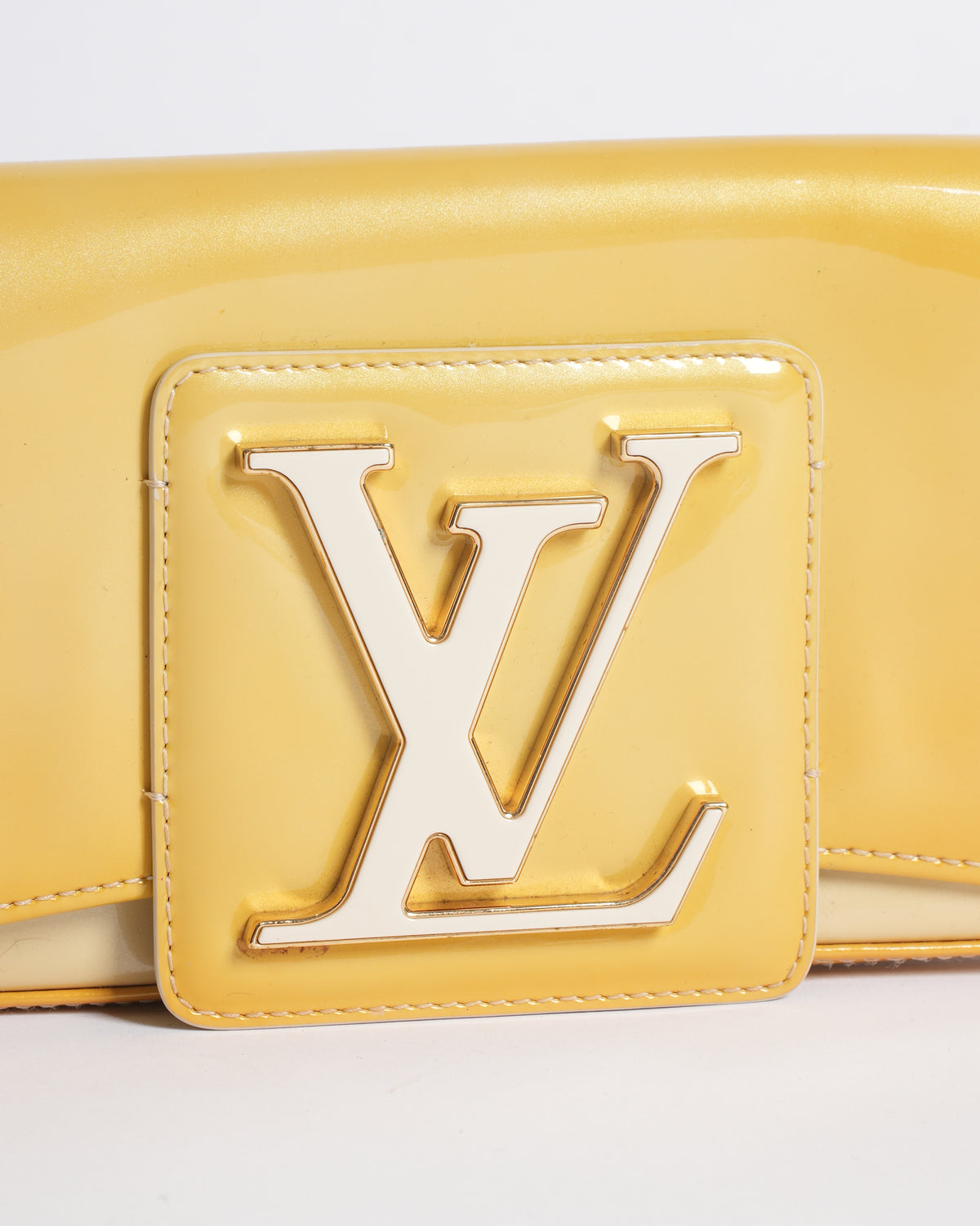 Louis Vuitton Vernis Sobe Clutch