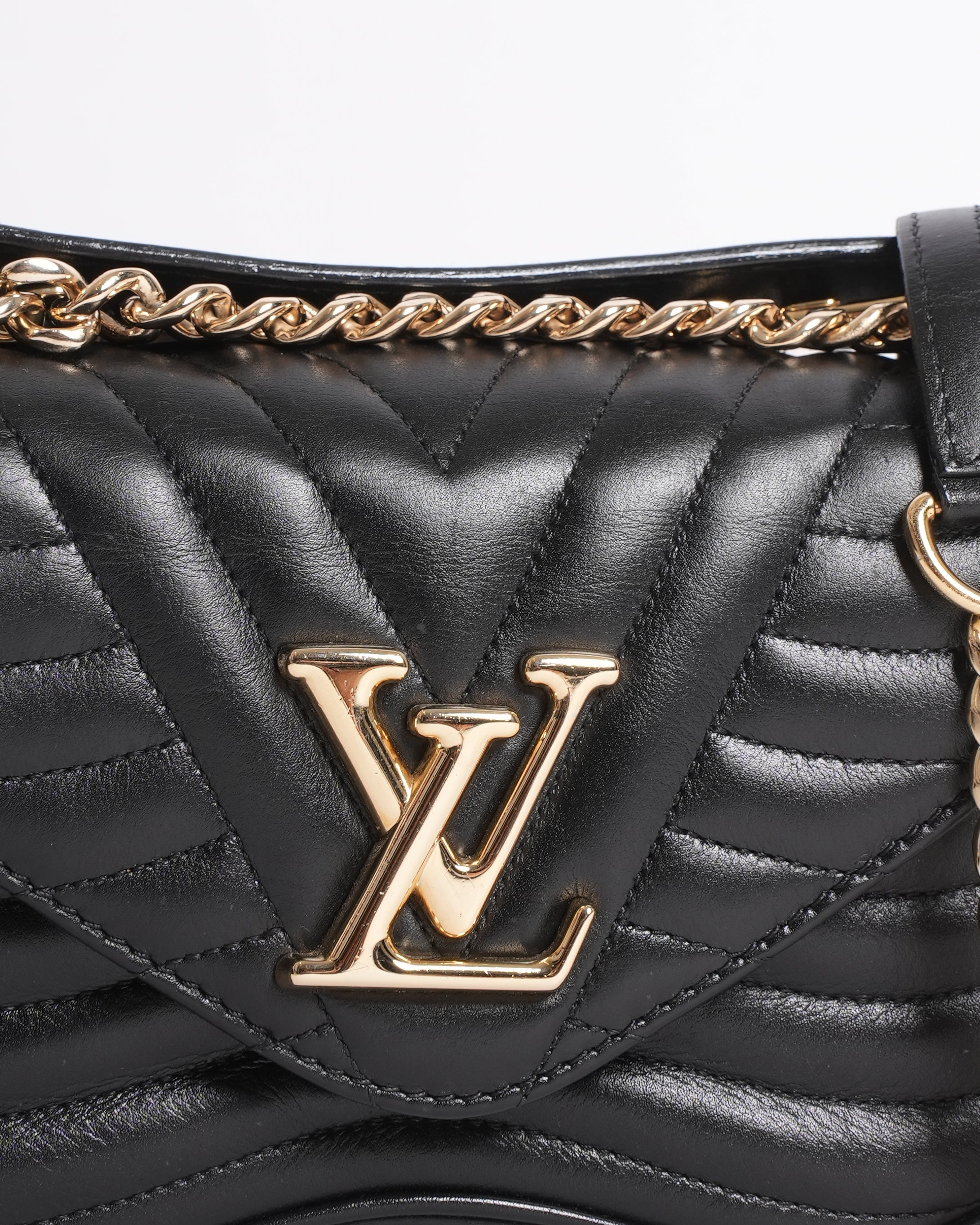 Louis Vuitton Black Leather Wave Chain PM Bag