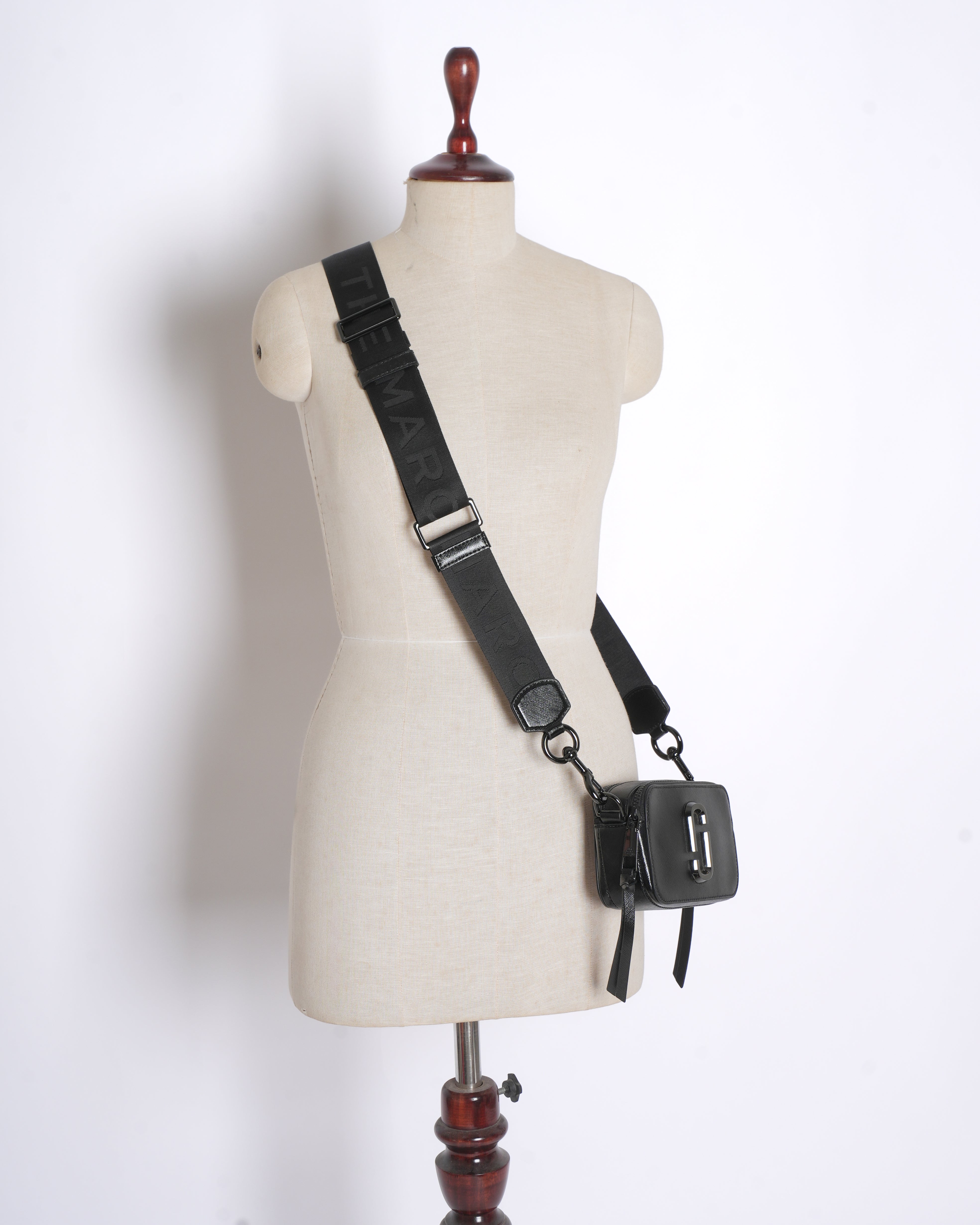 Marc jacobs snapshot crossbody bag in black