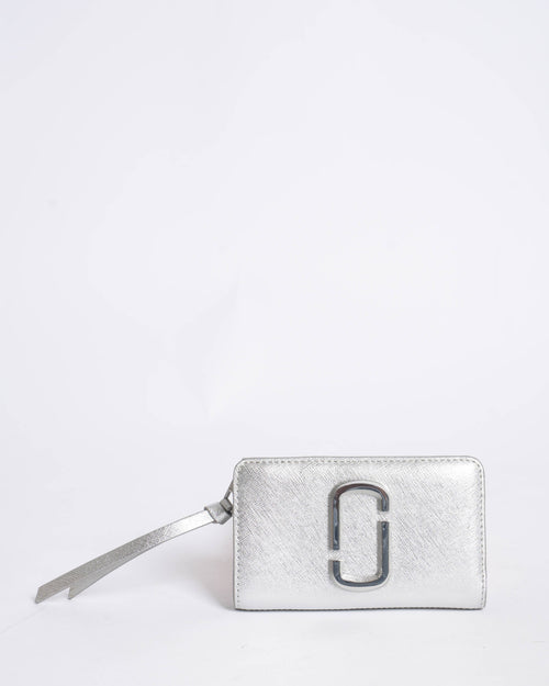 New Marc Jacobs Silver Leather Compact Wallet Wristlet