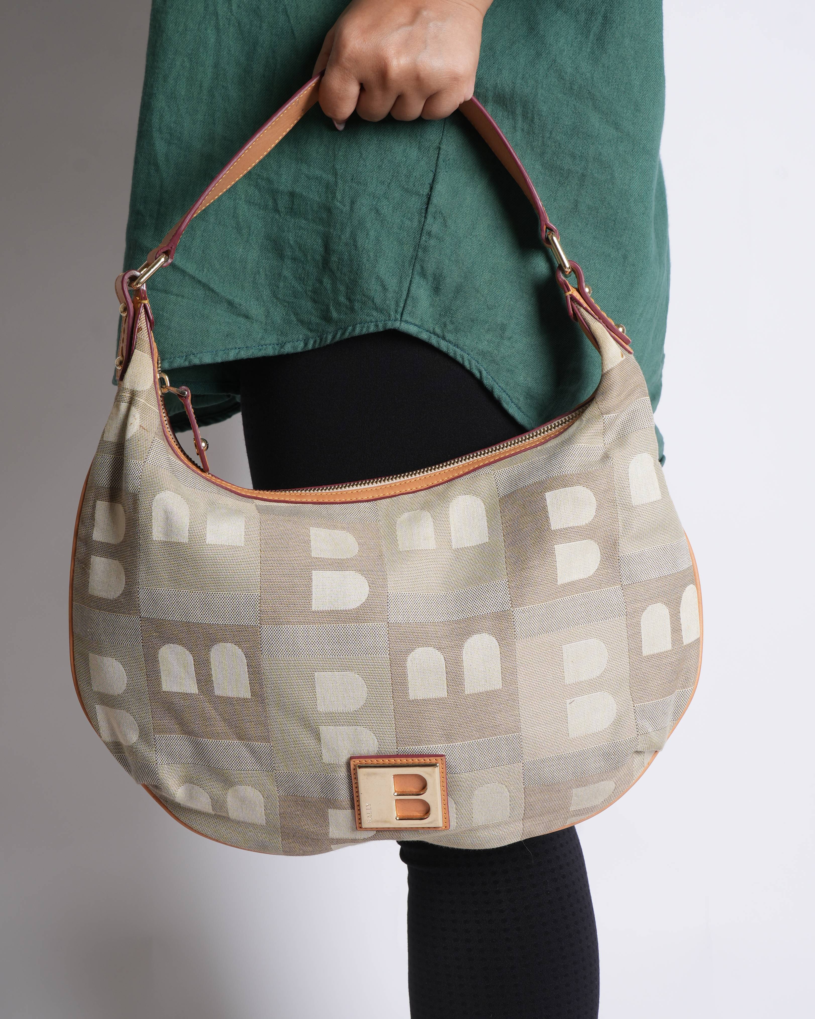 Bally vintage canvas shoulder bag