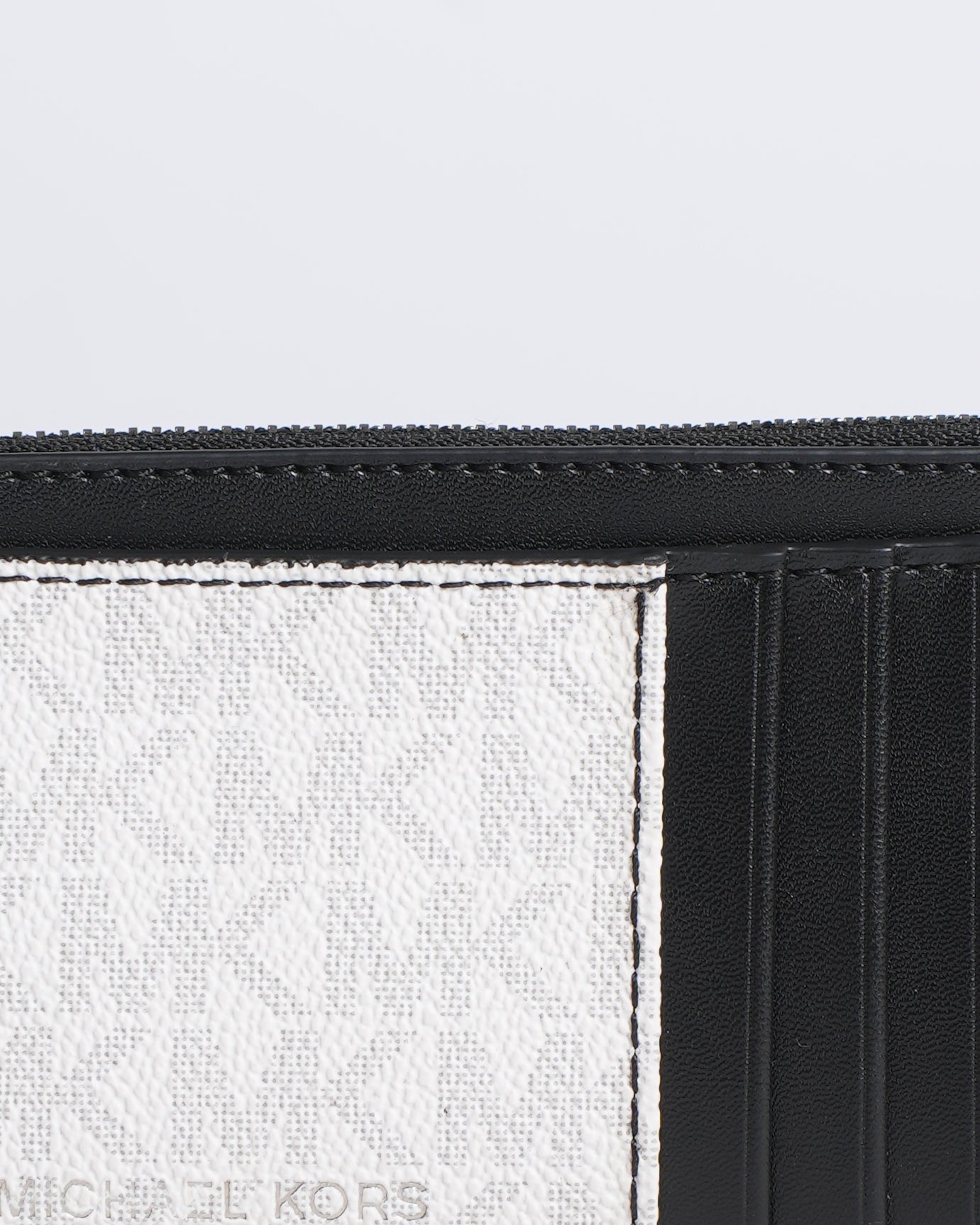 Michael Kors Card Holder in White and Black