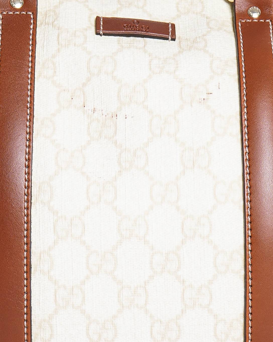 Gucci 
Soho Boston leather handbag