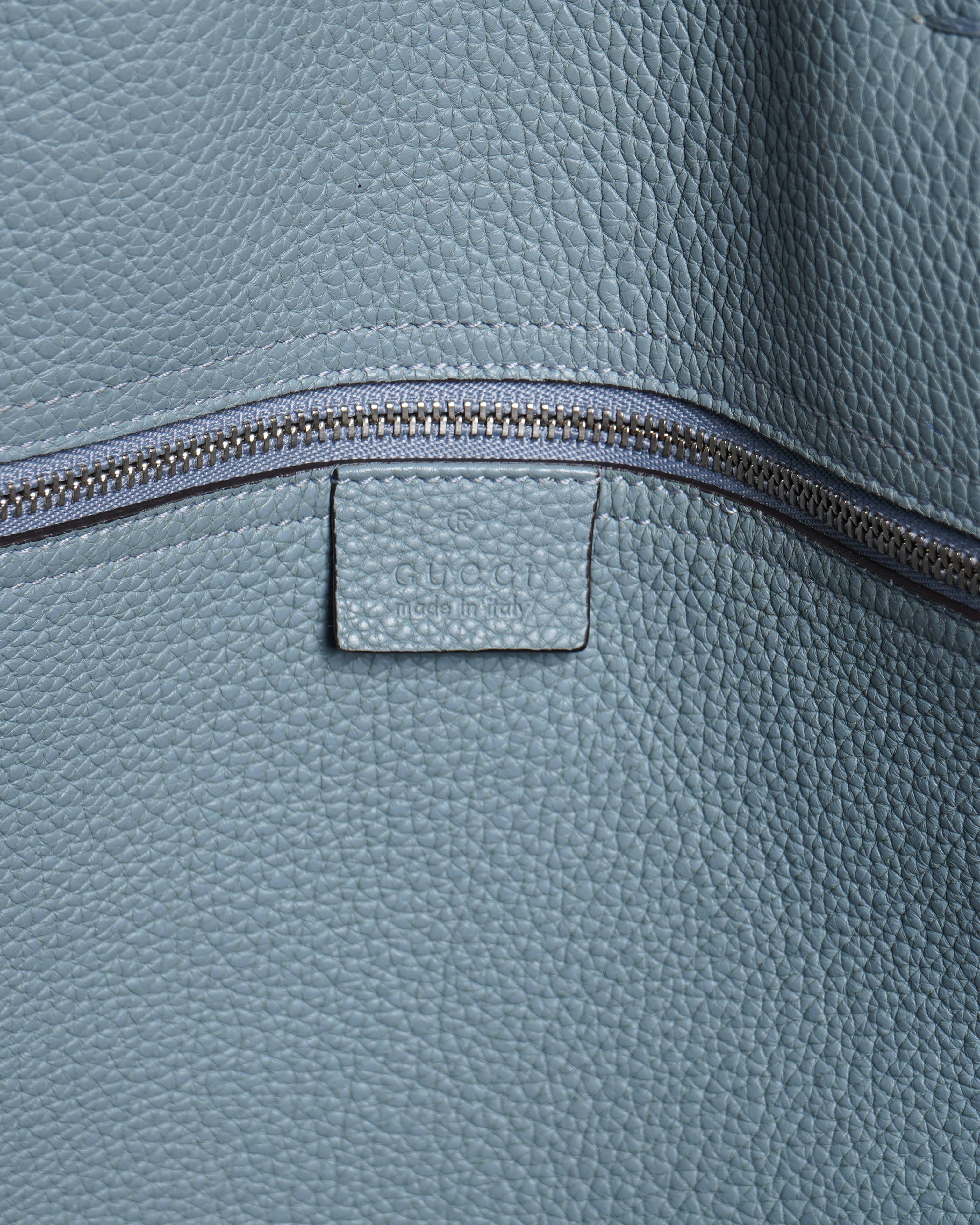 Gucci 
Light Blue Pebbled Leather Soft Jackie Large Top Handle Bag