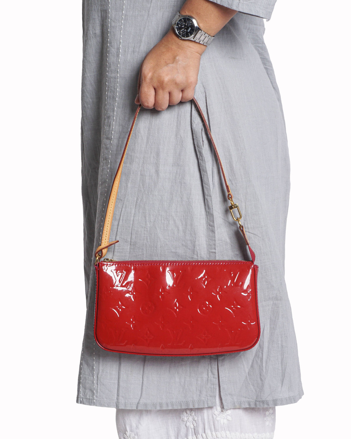 Louis Vuitton Red Monogram Vernis Lexington Pochette