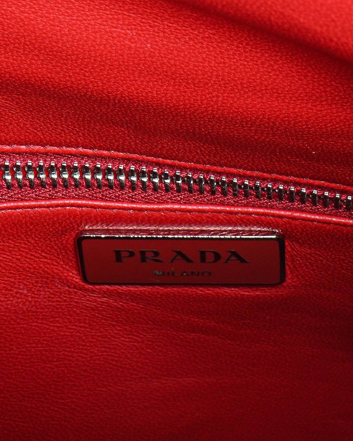 Prada Re-edition Leather Shoulder Bag In Red