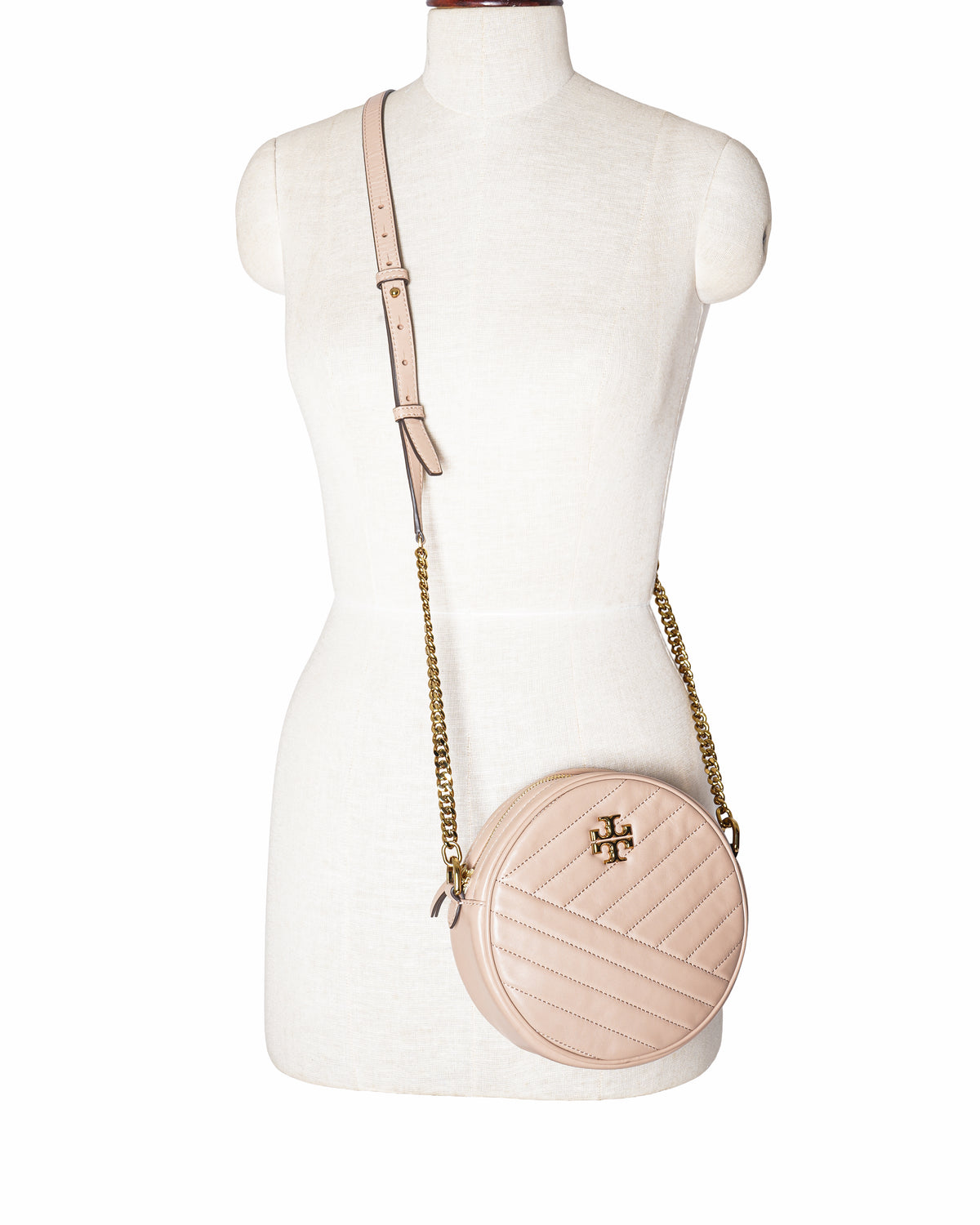 Tory burch kira chevron circle crossbody bag