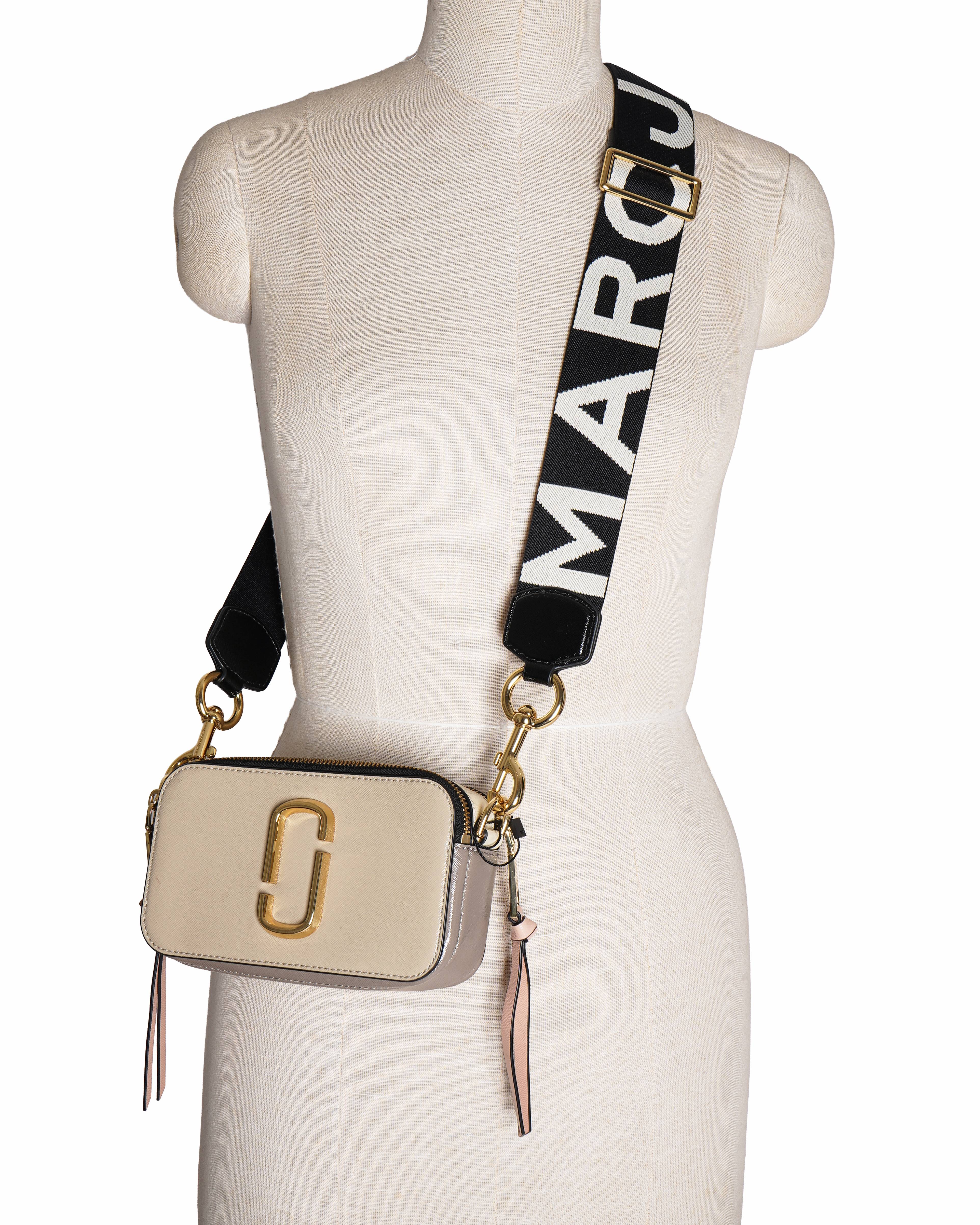 New The Marc Jacobs snapshot crossbody bag in beige