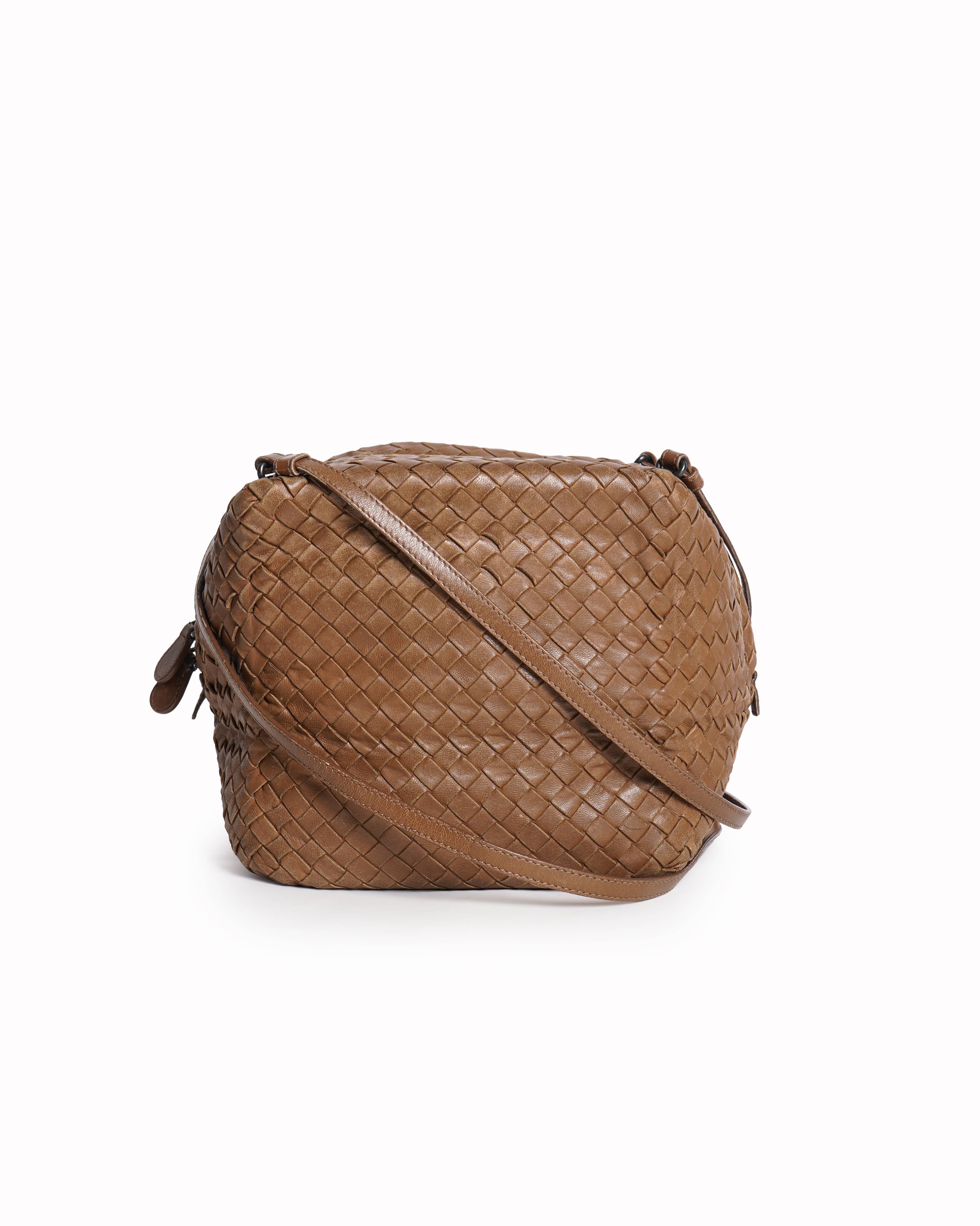 Bottega Veneta 
Intrecciato Shoulder Bag