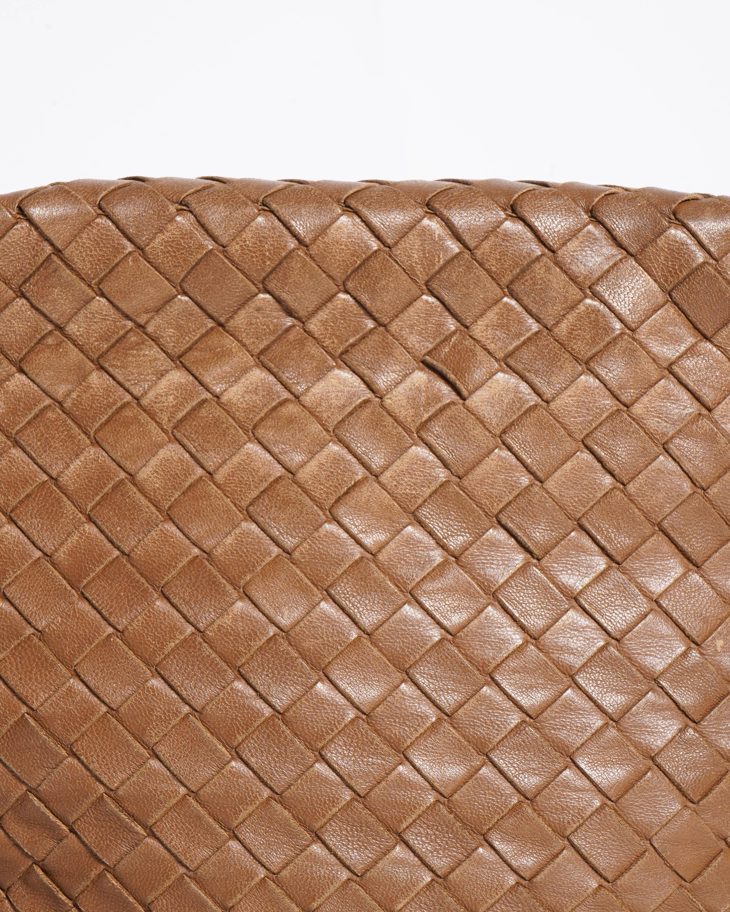 Bottega Veneta 
Intrecciato Shoulder Bag