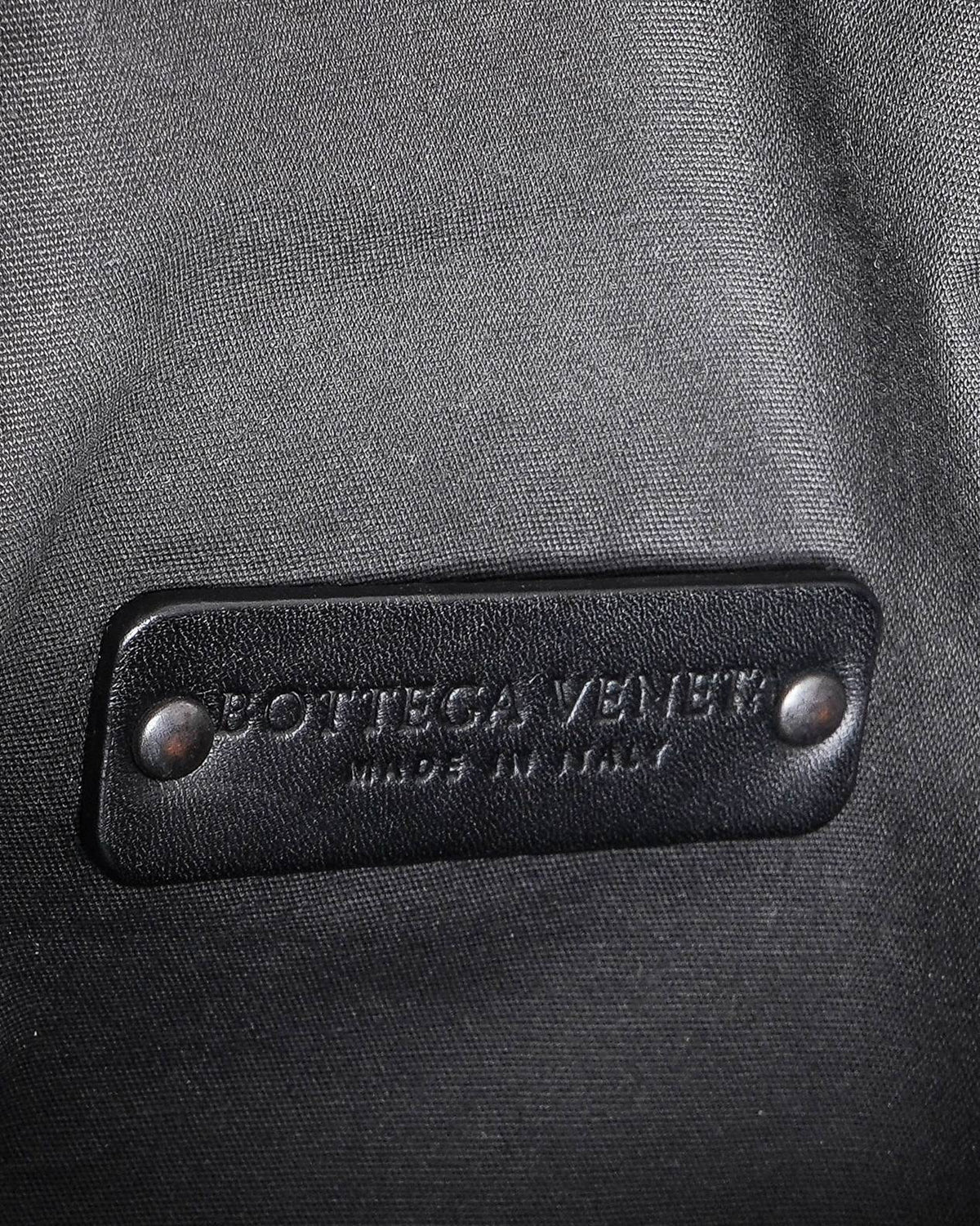 Bottega Veneta 
Intrecciato Leather Belt Bag