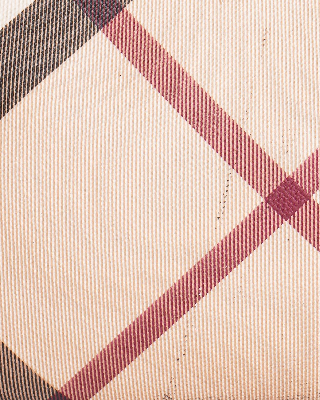 Burberry 
Bolso Clutch Burberry Nova Check Blanco With Shoulder Strap