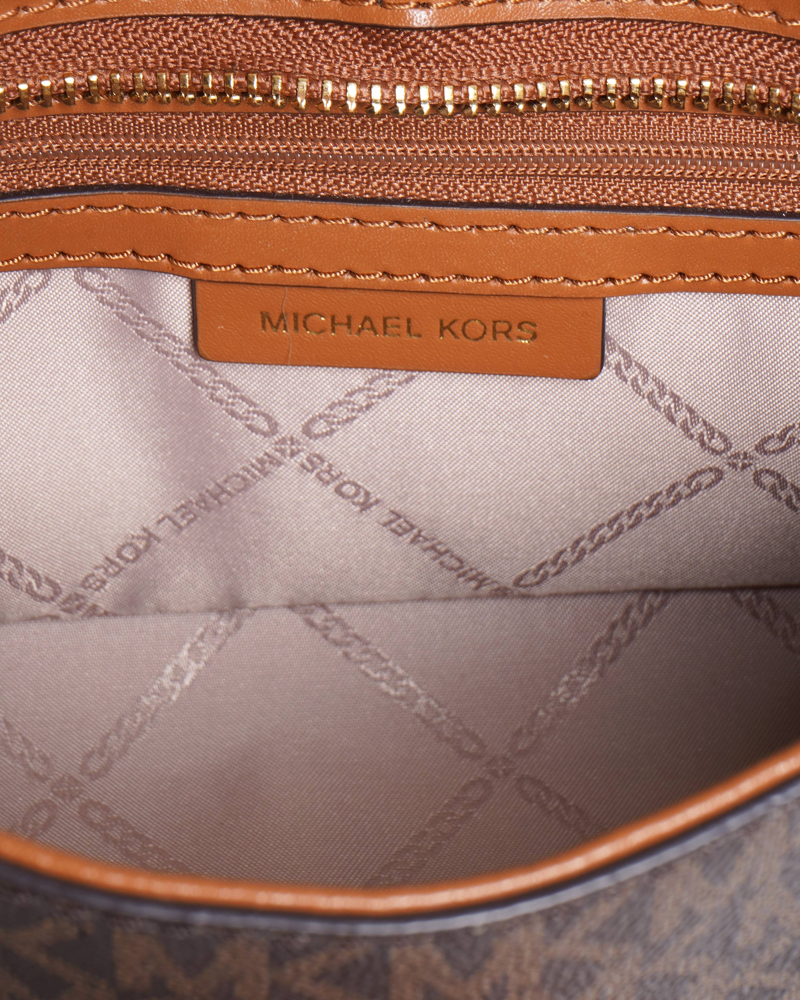 MICHAEL KORS CARMEN SMALL SHOULDER CHAIN BAG IN BROWN