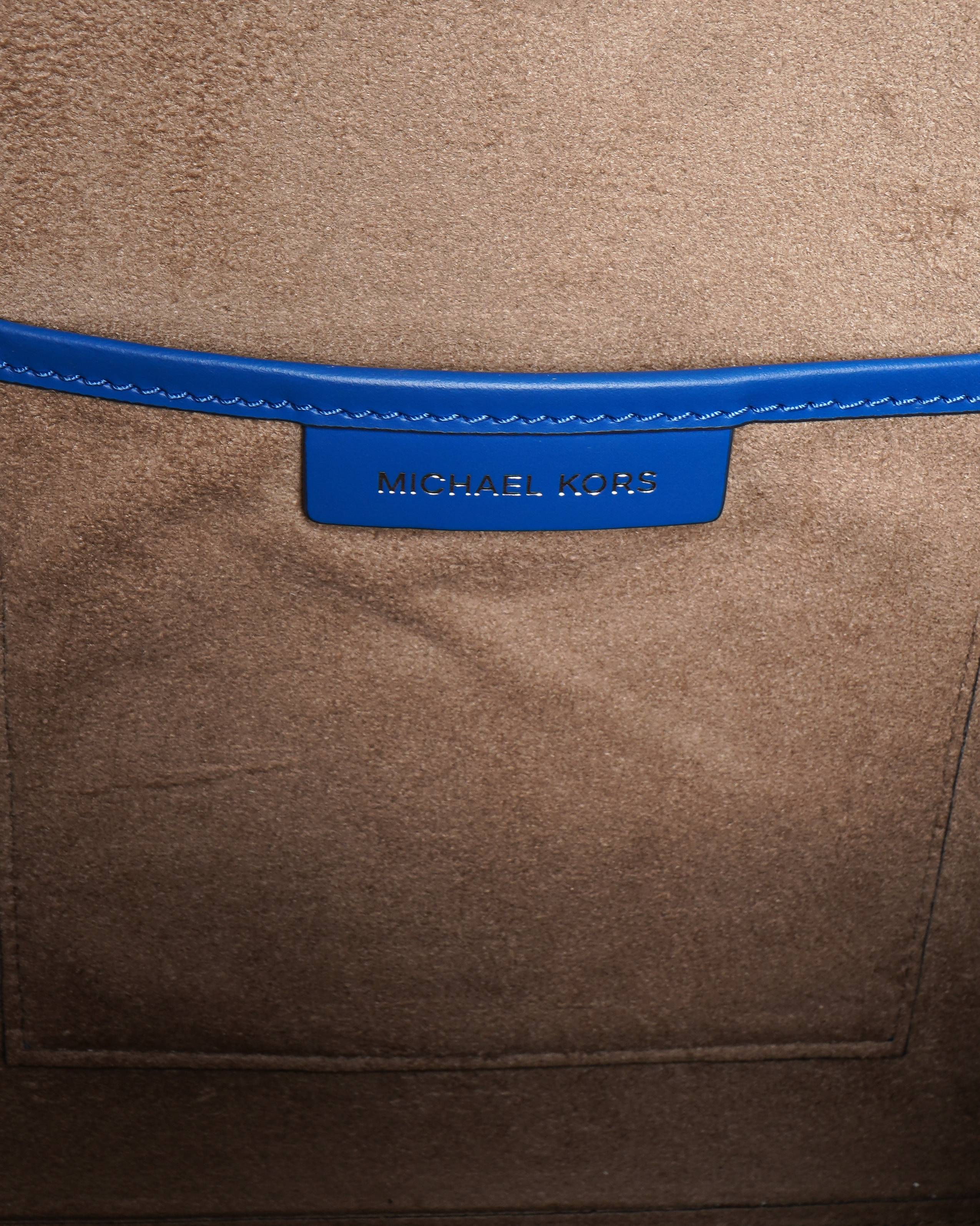 Michael Kors Blakely Medium Leather Bucket Bag