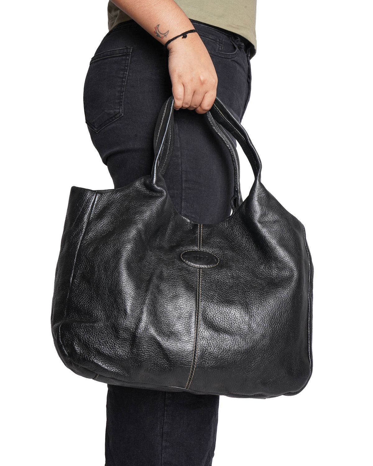 Tod's black leather shoulder tote bag