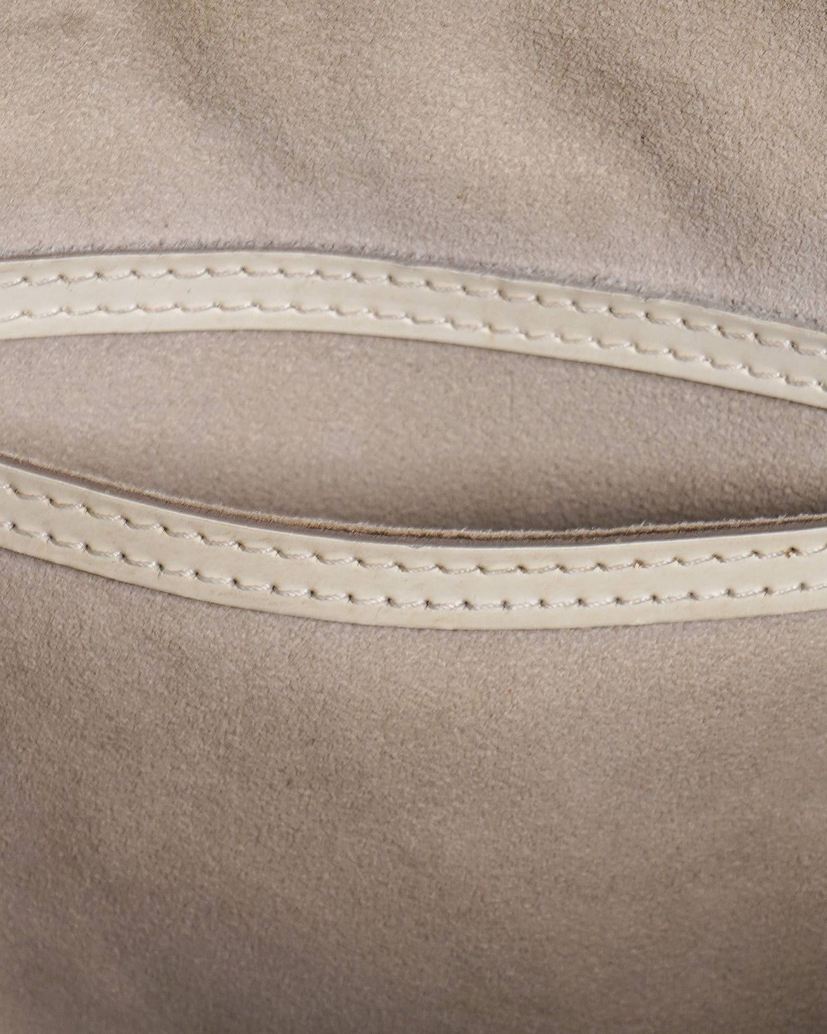 Louis Vuitton Alma PM in White Epi Leather Handbag