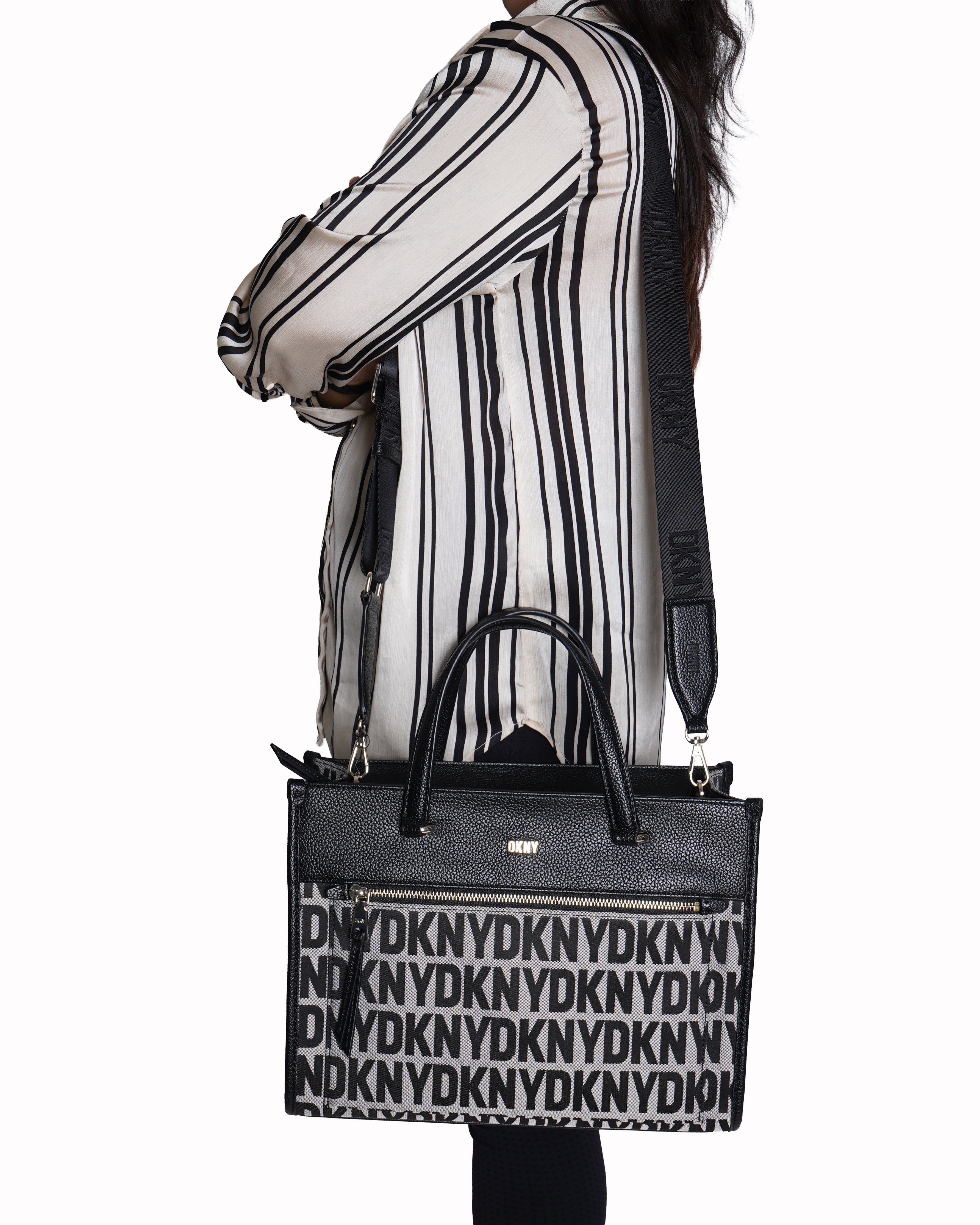 New DKNY Top handle Shoulder Monogram Bag In Black