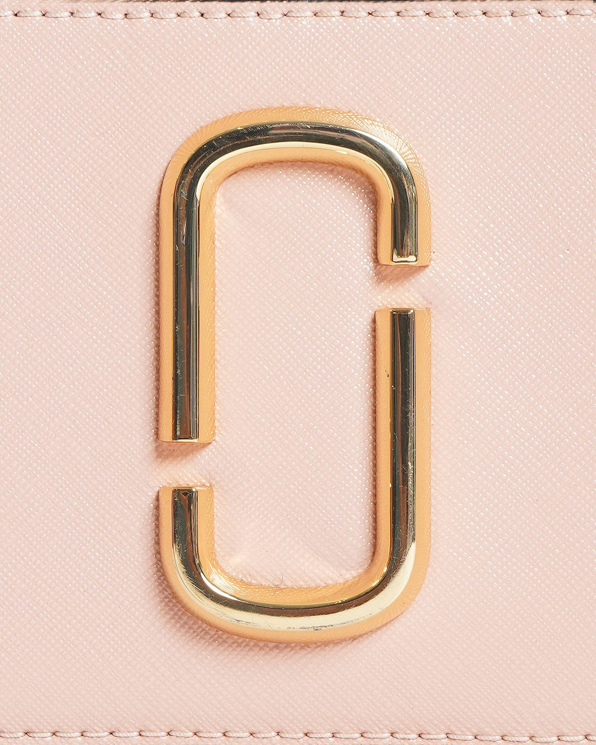 Marc Jacobs Snapshot bag in Rose Pink & Burgundy