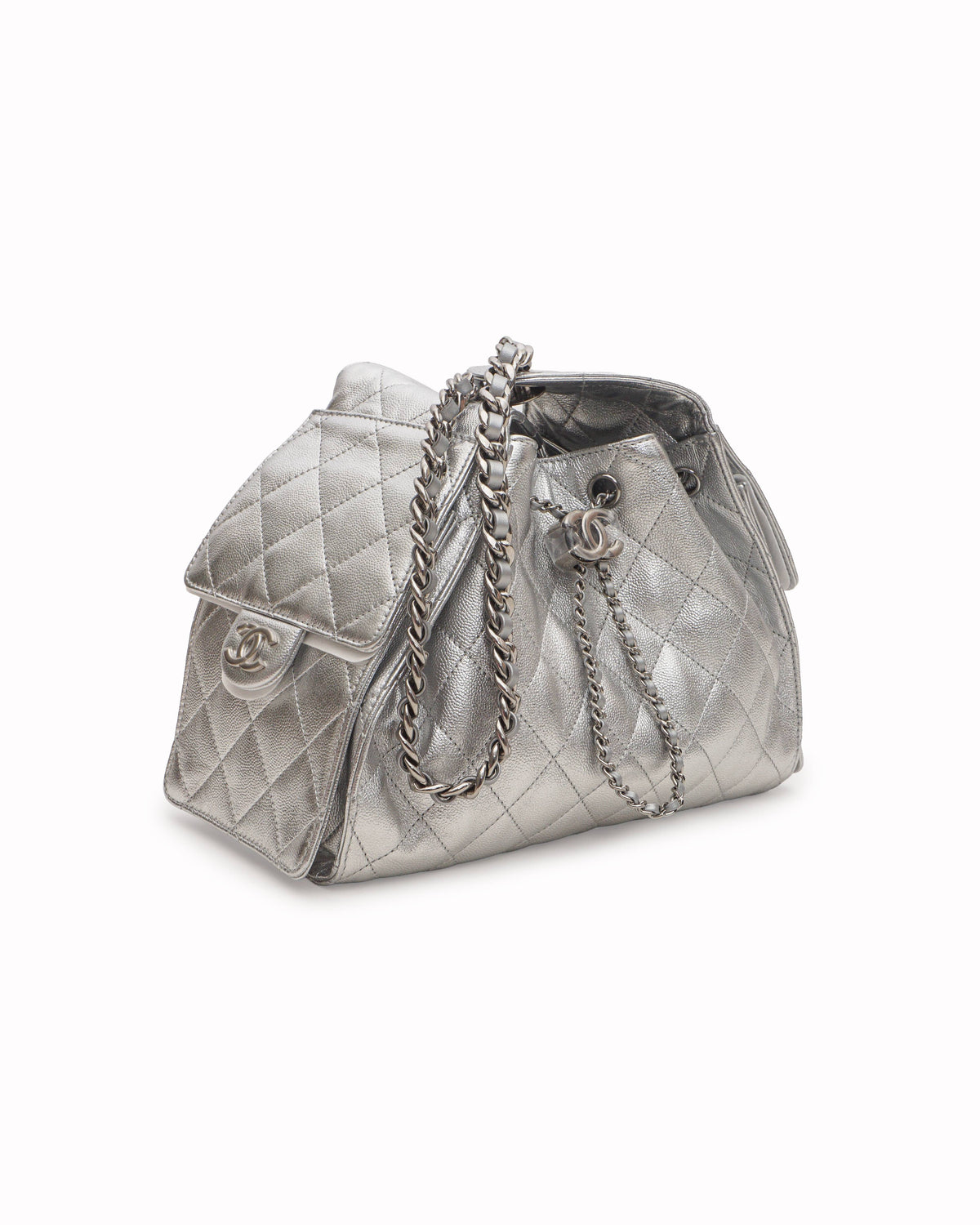 Chanel Metallic Silver Caviar Quilted Mini 25 Drawstring Bag