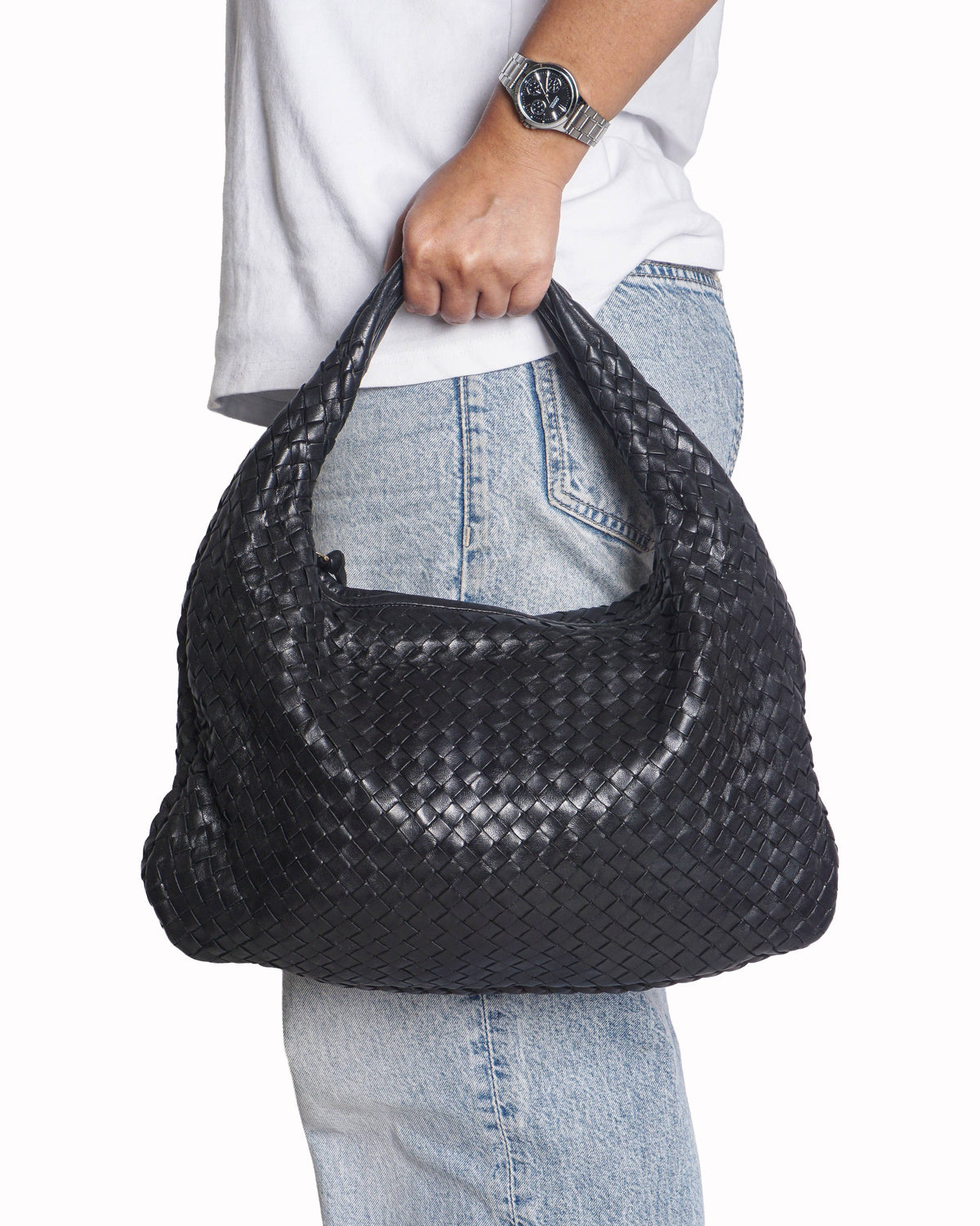 Bottega Veneta Black Intrecciato Nappa Leather Medium Veneta Hobo