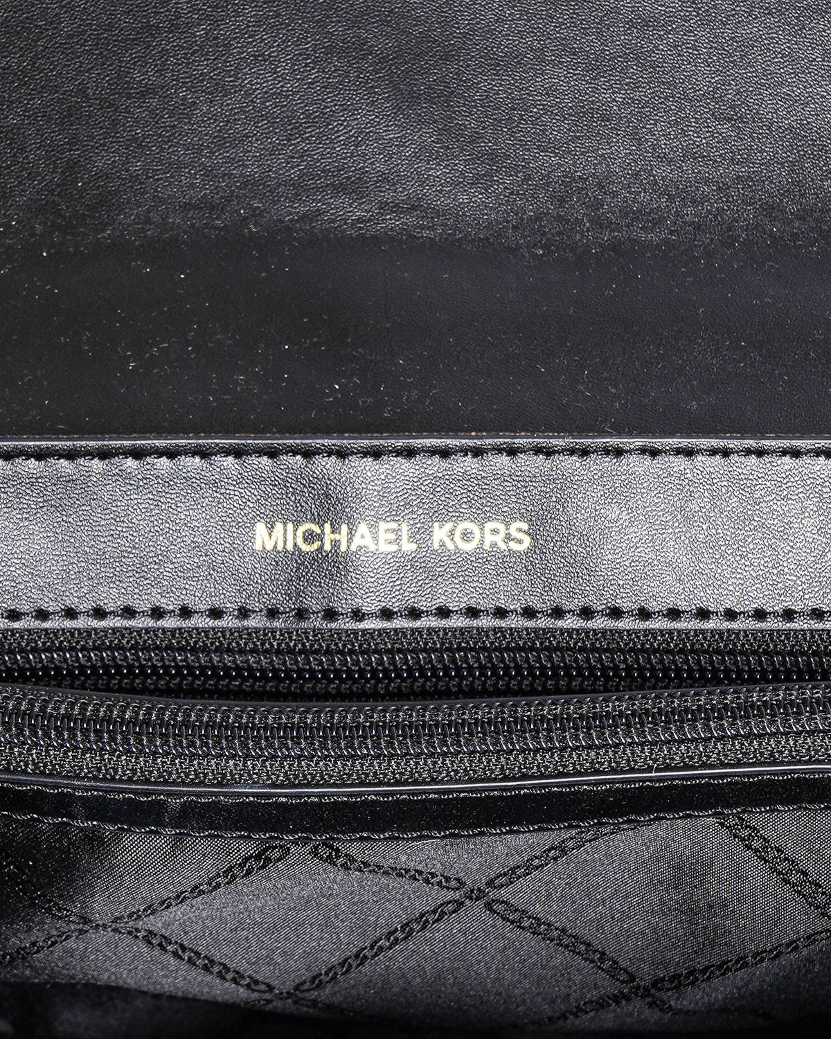 Michael Kors Bradshaw Medium Messenger Crossbody Bag