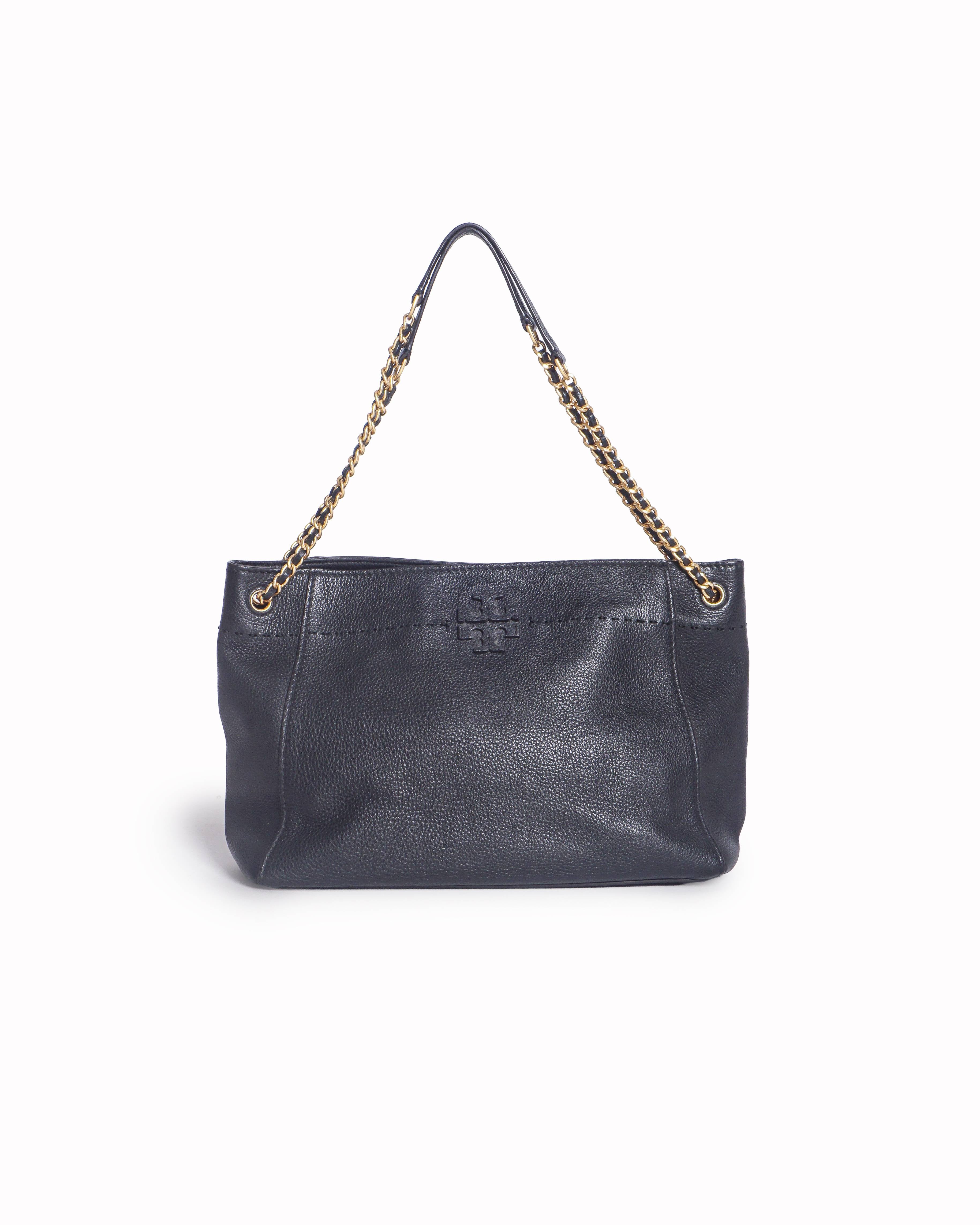 Tory Burch McGraw Slouchy Tote
in black pebbled leather