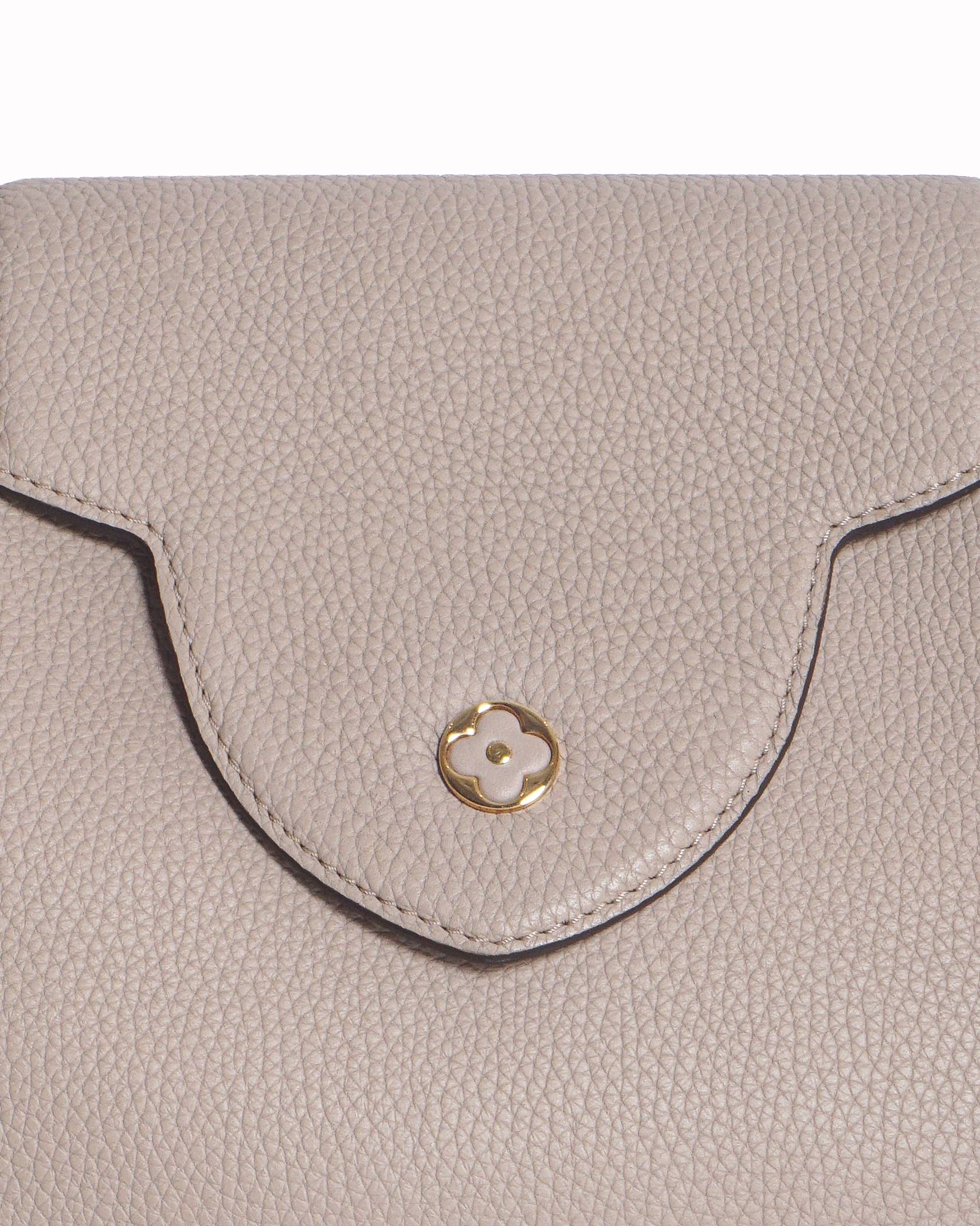 Louis Vuitton Beige Taurillon Leather Capucines GM Bag