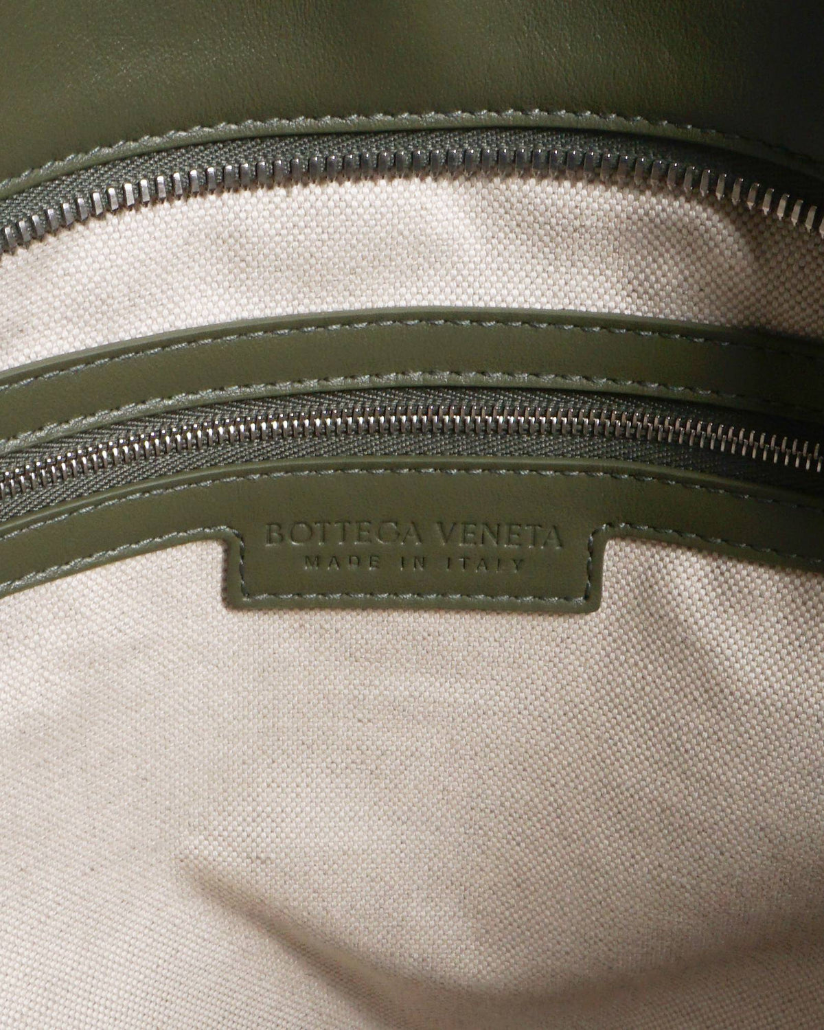 Bottega Veneta Olive Green Intrecciato Leather Zipped Tote Bag
