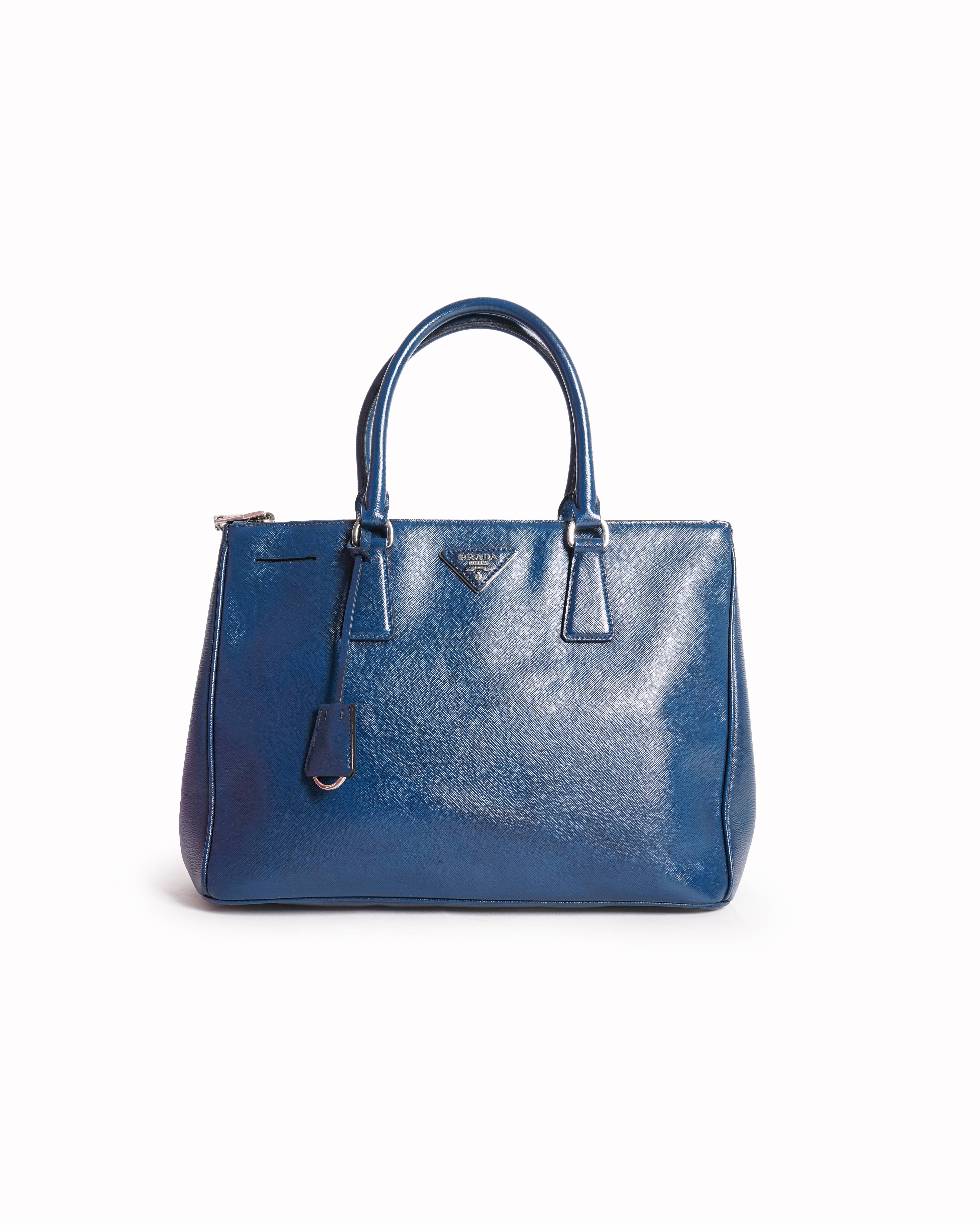 Prada galleria saffiano leather top handle bag