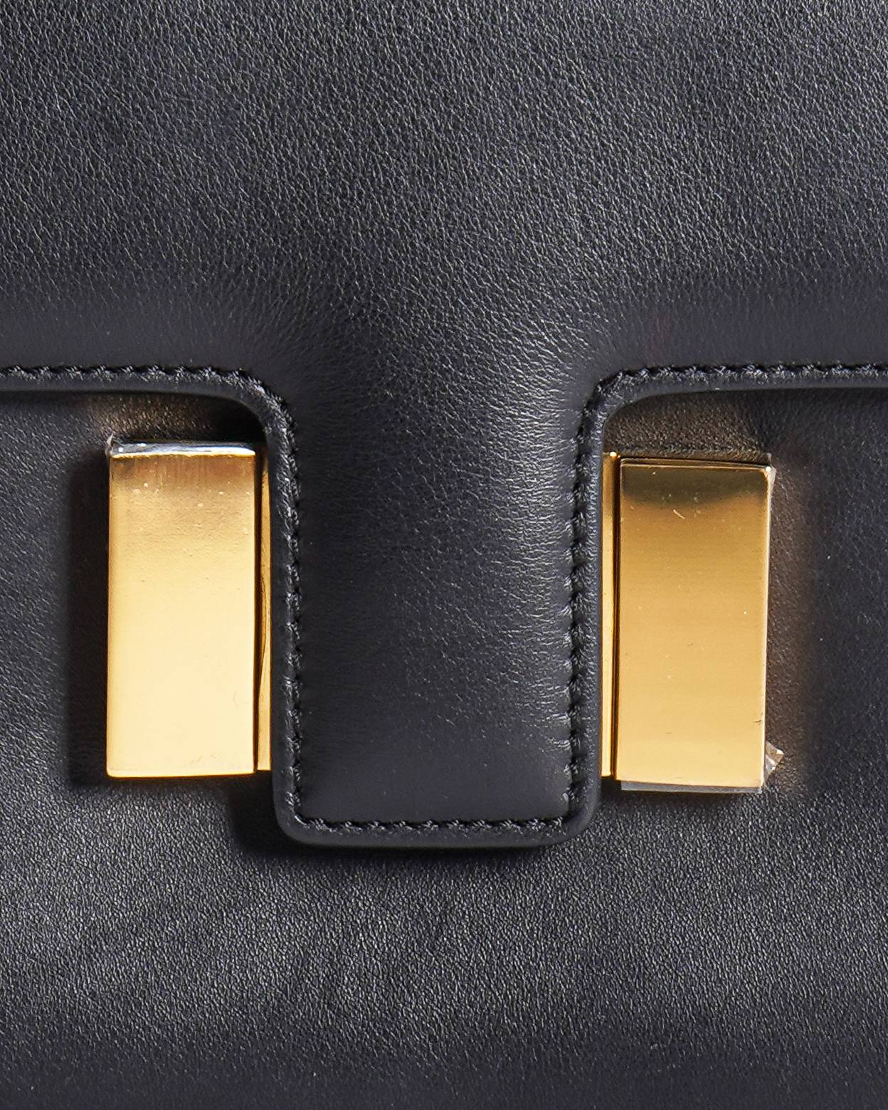 Tom Ford Black Smooth Leather Medium Chain-Link Flap Bag