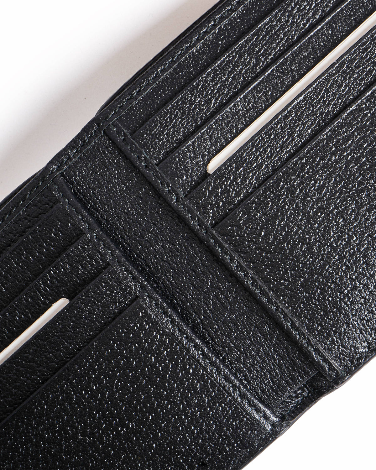 Gucci GG Marmont Textured Leather Bifold Wallet