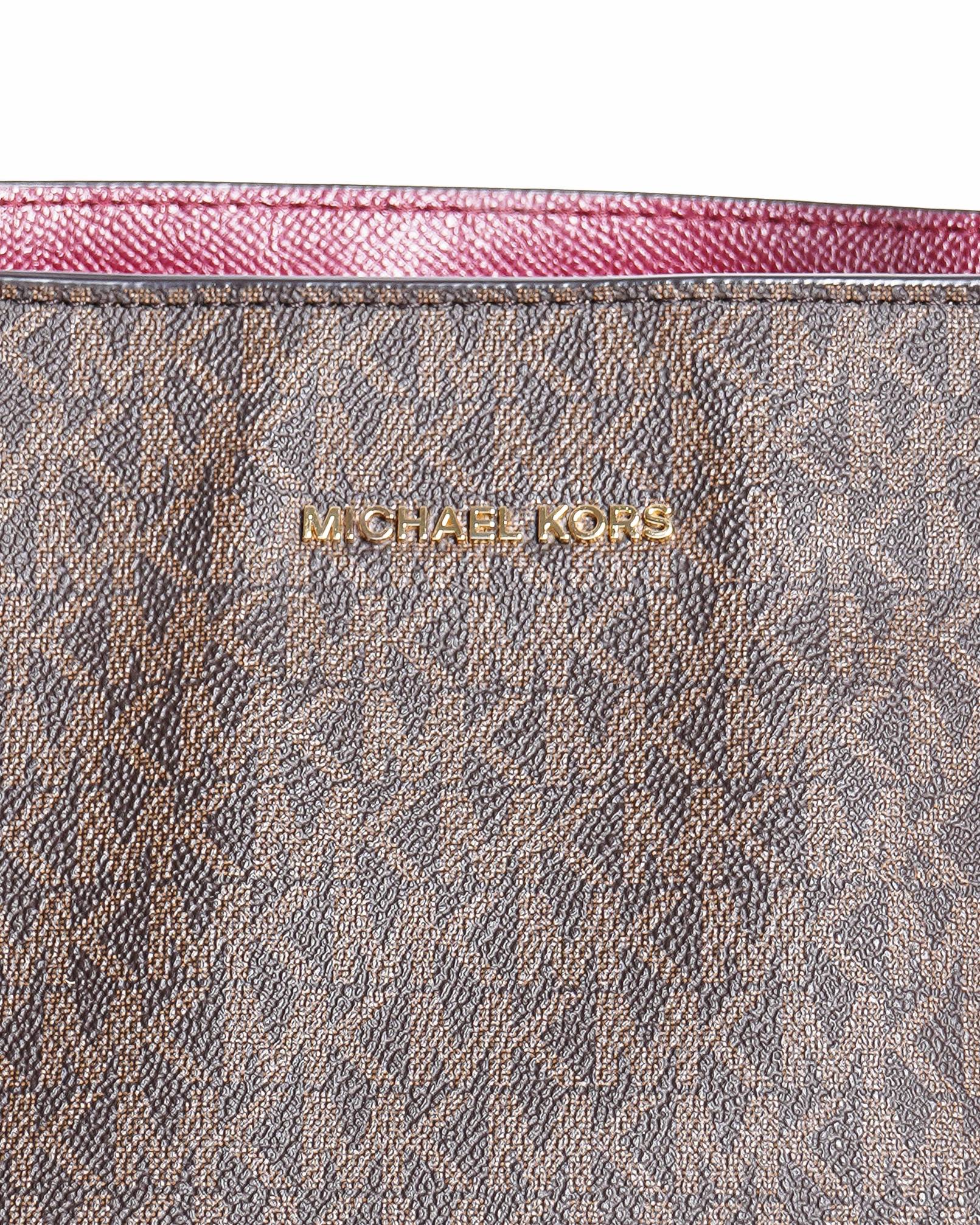 Michael Kors Voyager Medium Logo Tote Bag