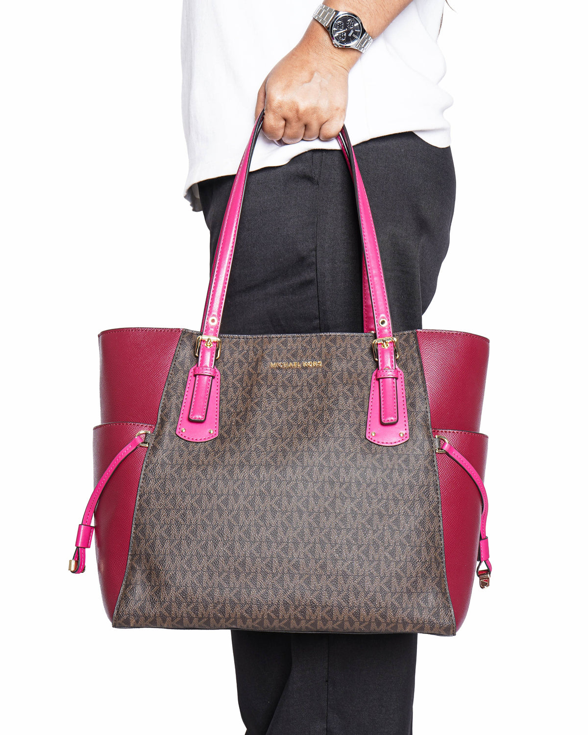 Michael Kors Voyager Medium Logo Tote Bag