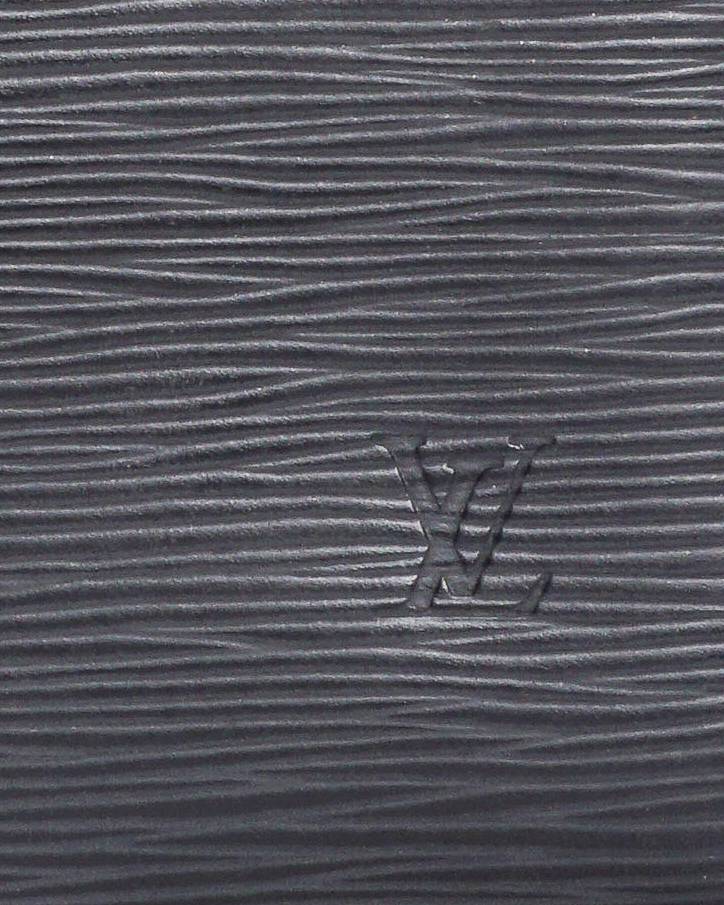 Louis Vuitton Black Epi Leather Pochette Shoulder Bag