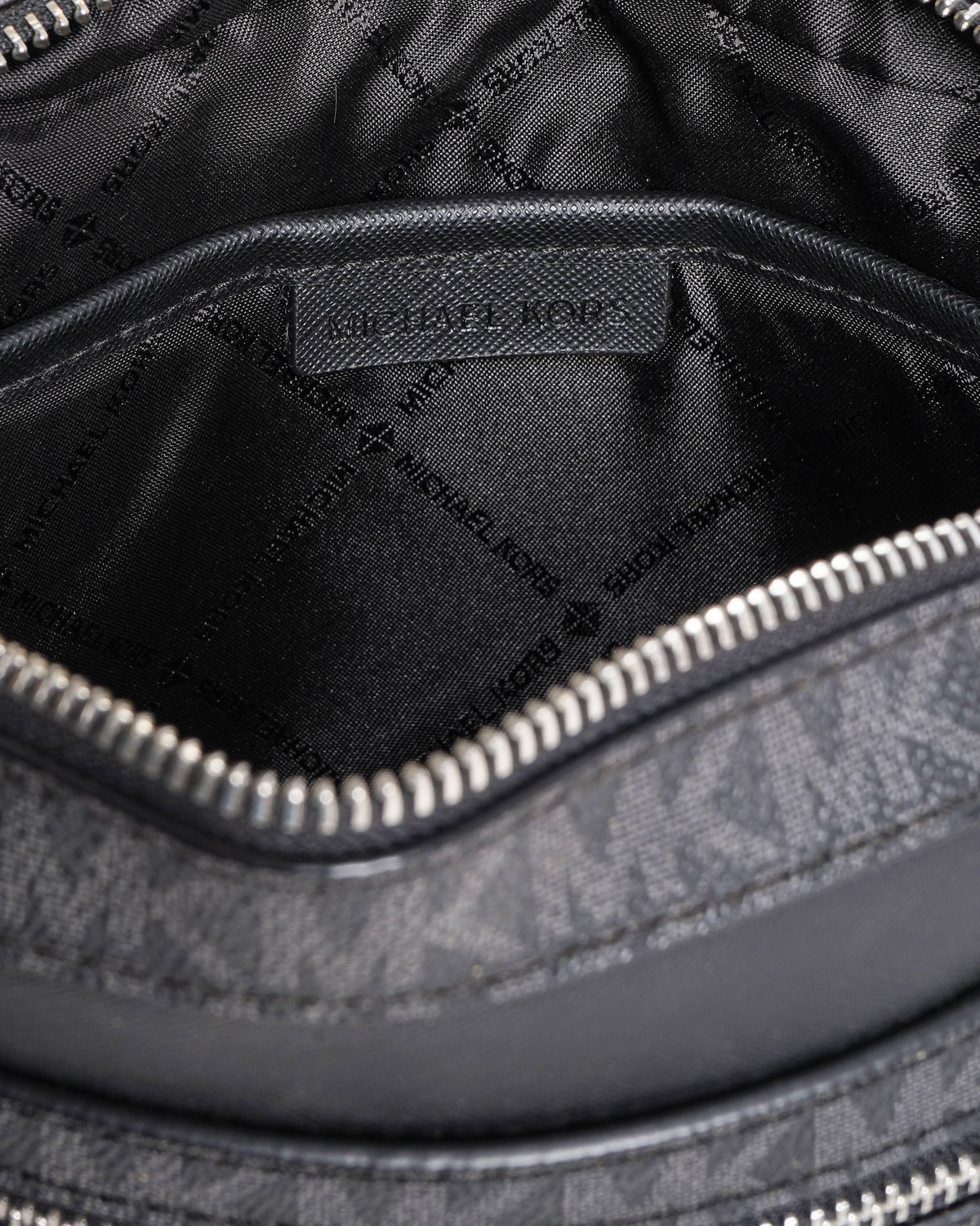 Michael kors jet set monogram camera crossbody bag