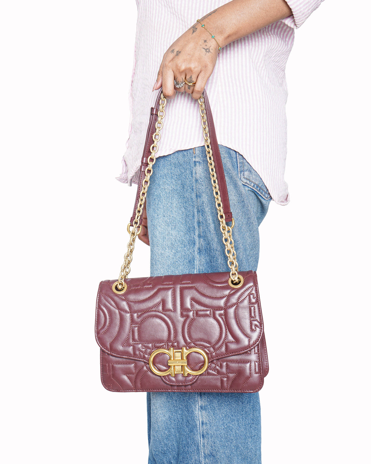 Salvatore Ferragamo Gancini Quilted Leather Shoulder Bag In Maroon