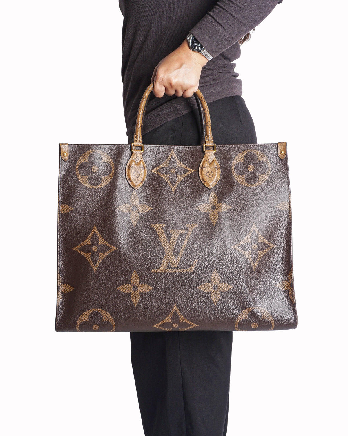 Louis Vuitton OnTheGo Monogram Canvas Tote Bag