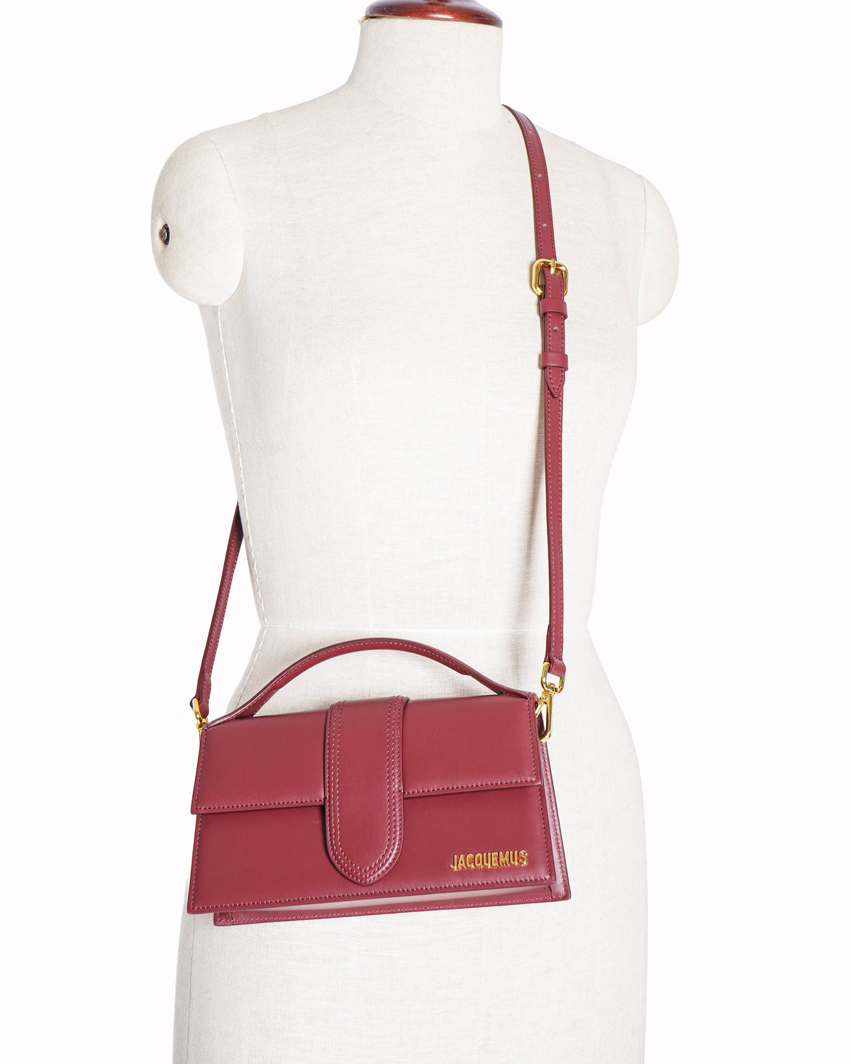 Jacquemus Le Grand Bambino Crossbody Bag In Maroon