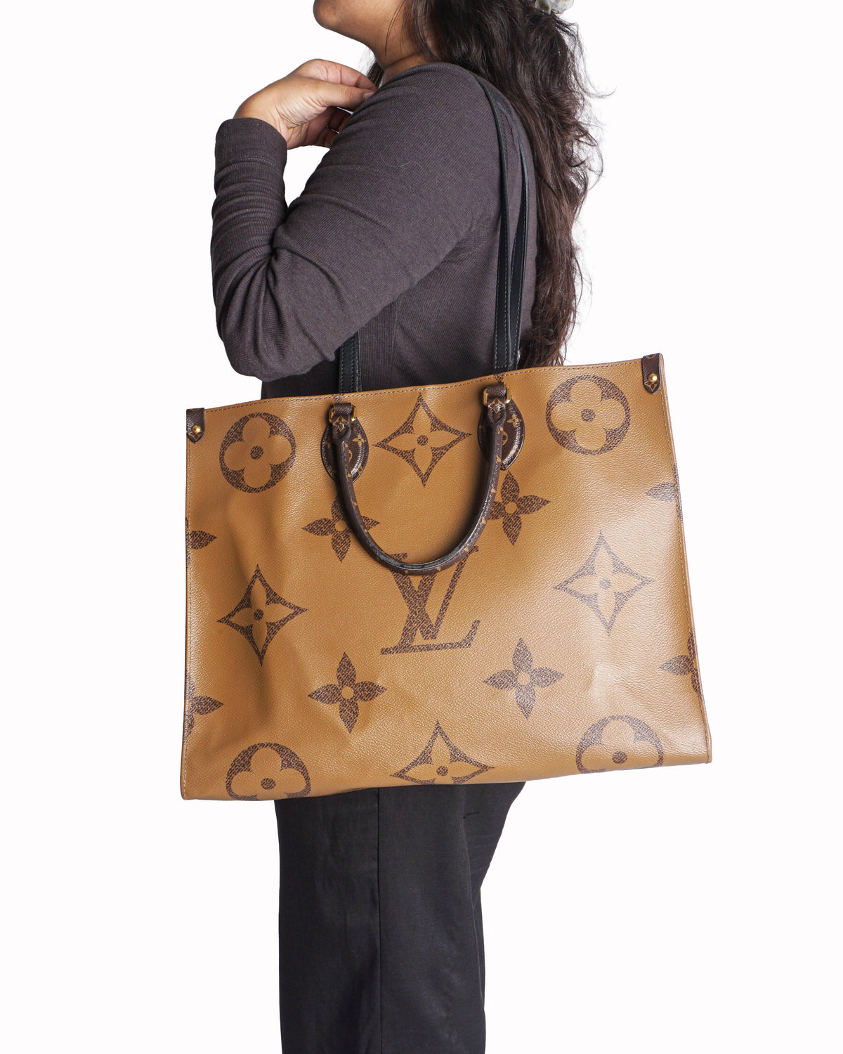 Louis Vuitton OnTheGo Monogram Canvas Tote Bag