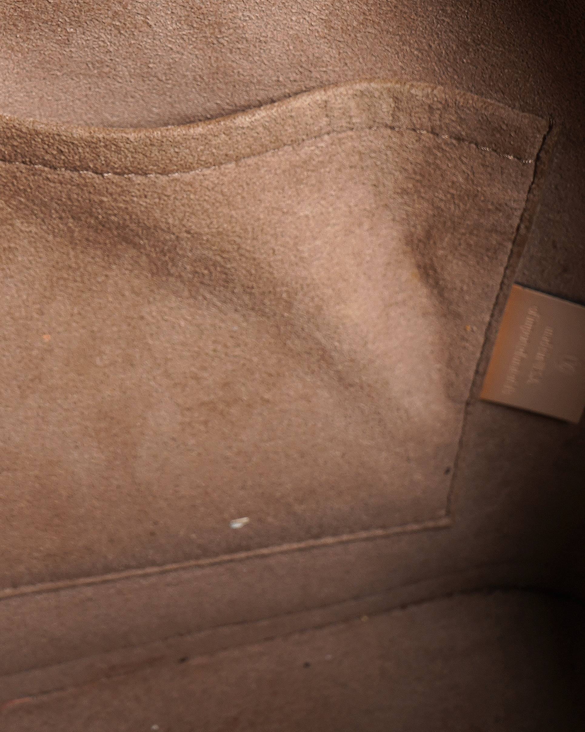 Louis vuitton alma pm bag in beige epi leather